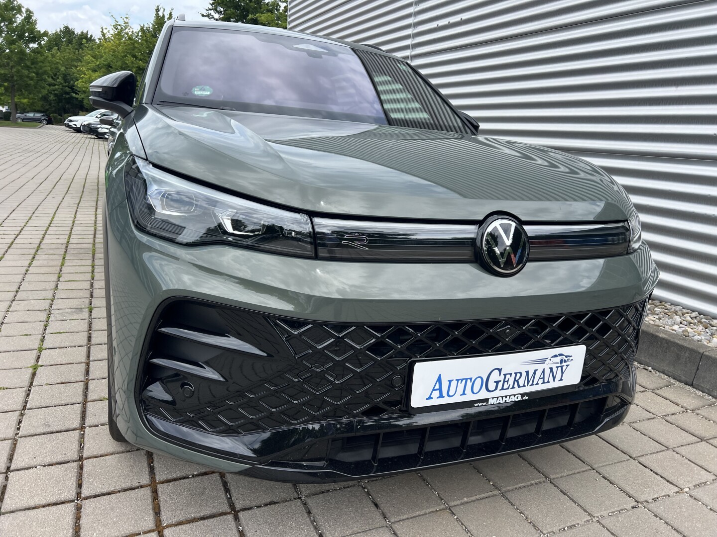 VW Tiguan 1.5e Hybrid 272PS R-Line DSG Black З Німеччини (127772)