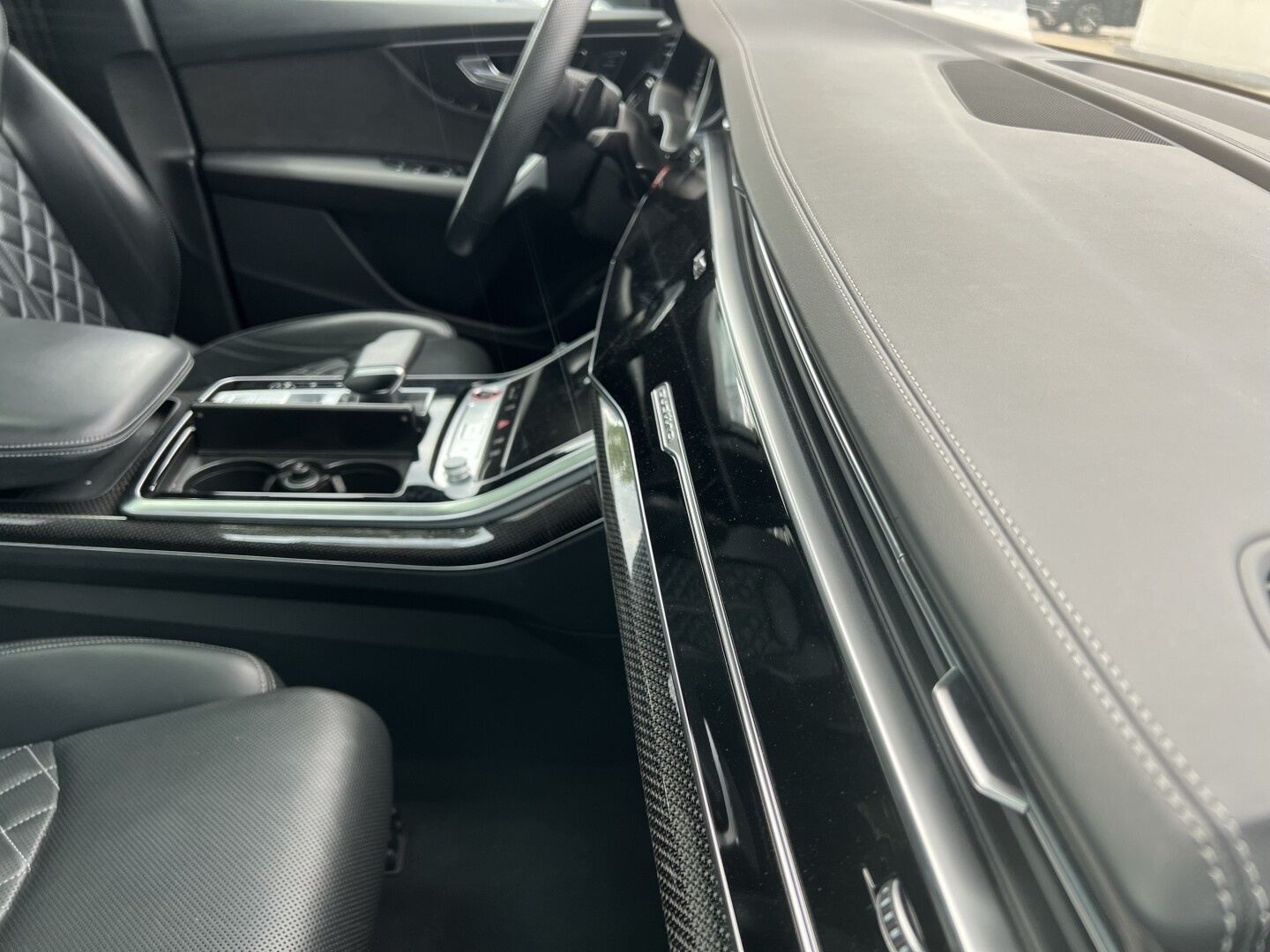 Audi SQ7 4.0TDI 435PS Individual Black-Paket Matrix  З Німеччини (127828)