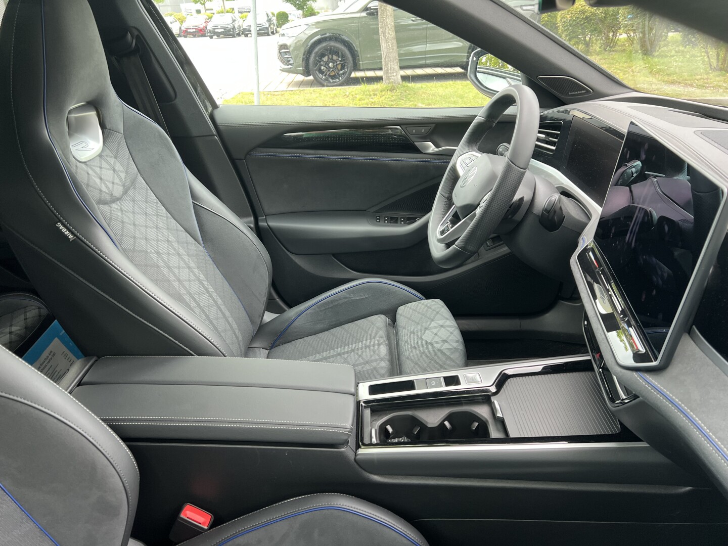 VW Passat 2.0 TDI R-Line 193PS 4-Motion DSG Из Германии (127929)