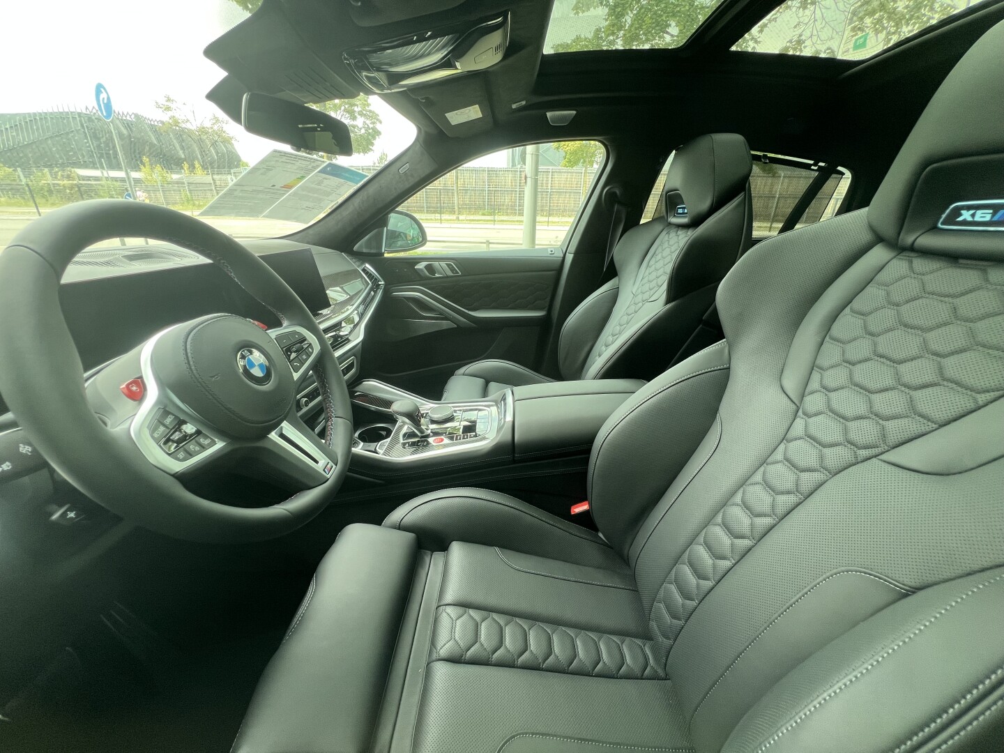 BMW X6 M Competition 625PS Sky-Lounge  Из Германии (127954)