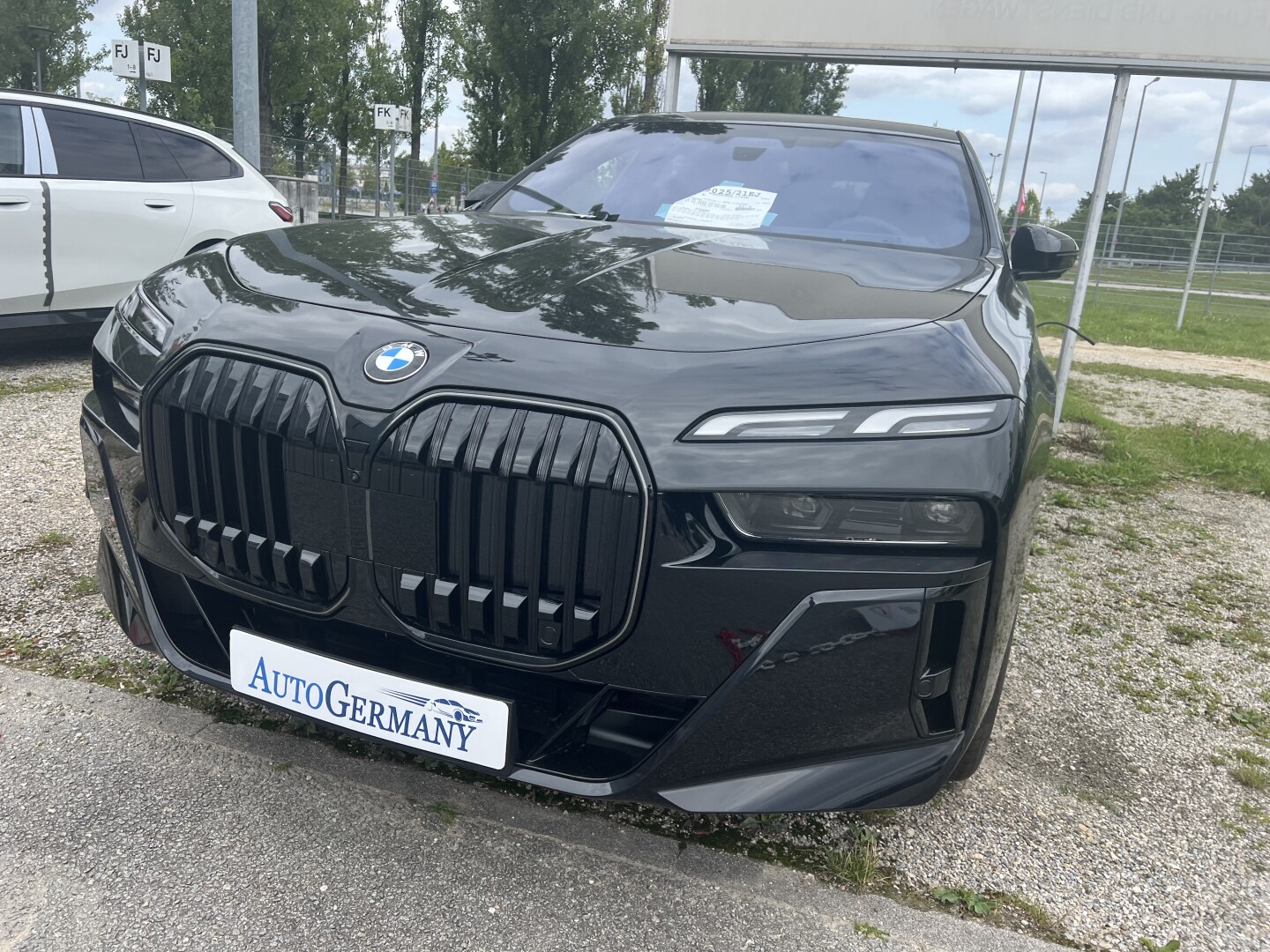 BMW 740d xDrive 299PS M-Sport Pro Long Individual  Из Германии (128050)