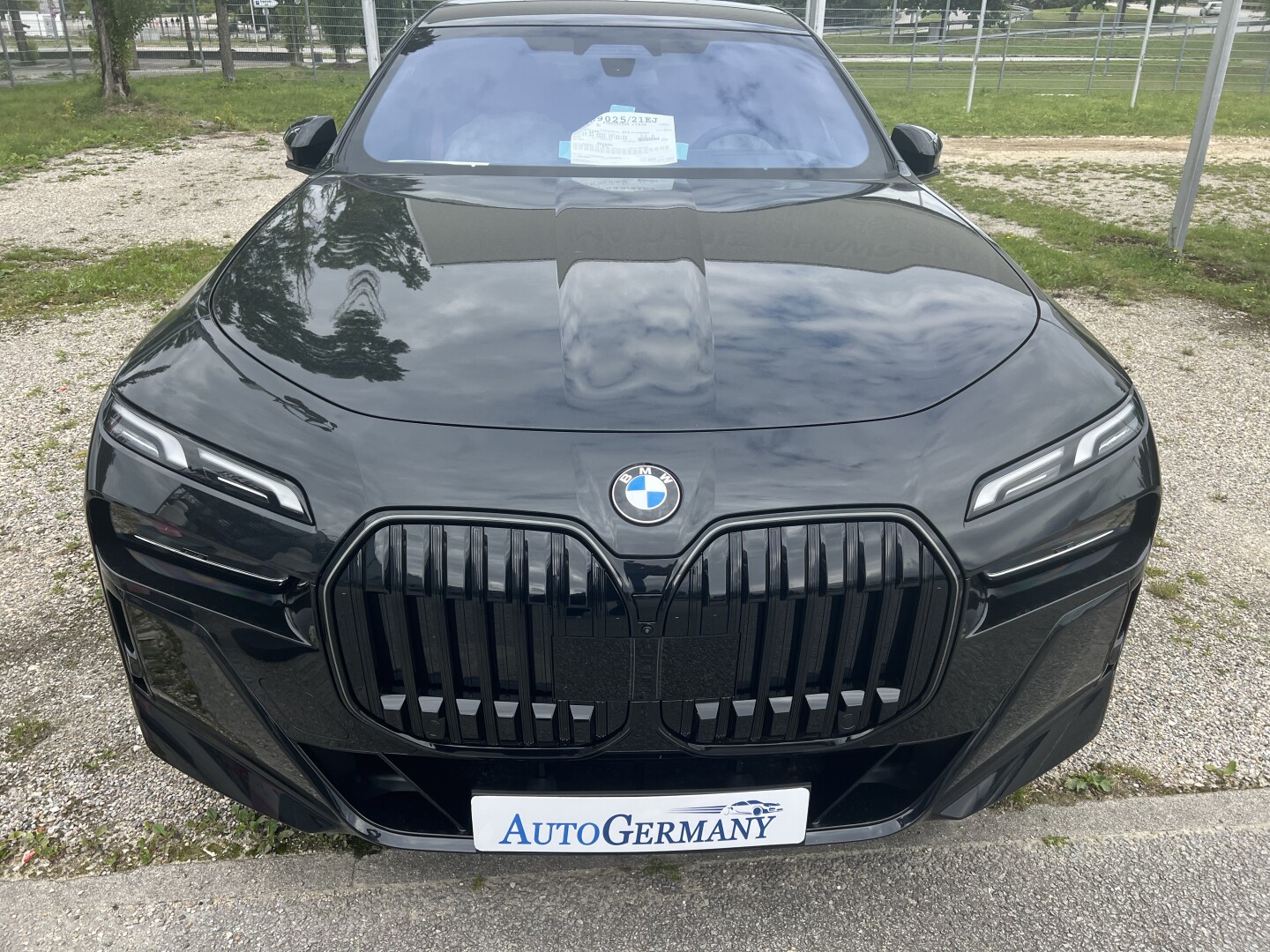 BMW 740d xDrive 299PS M-Sport Pro Long Individual  Из Германии (128047)