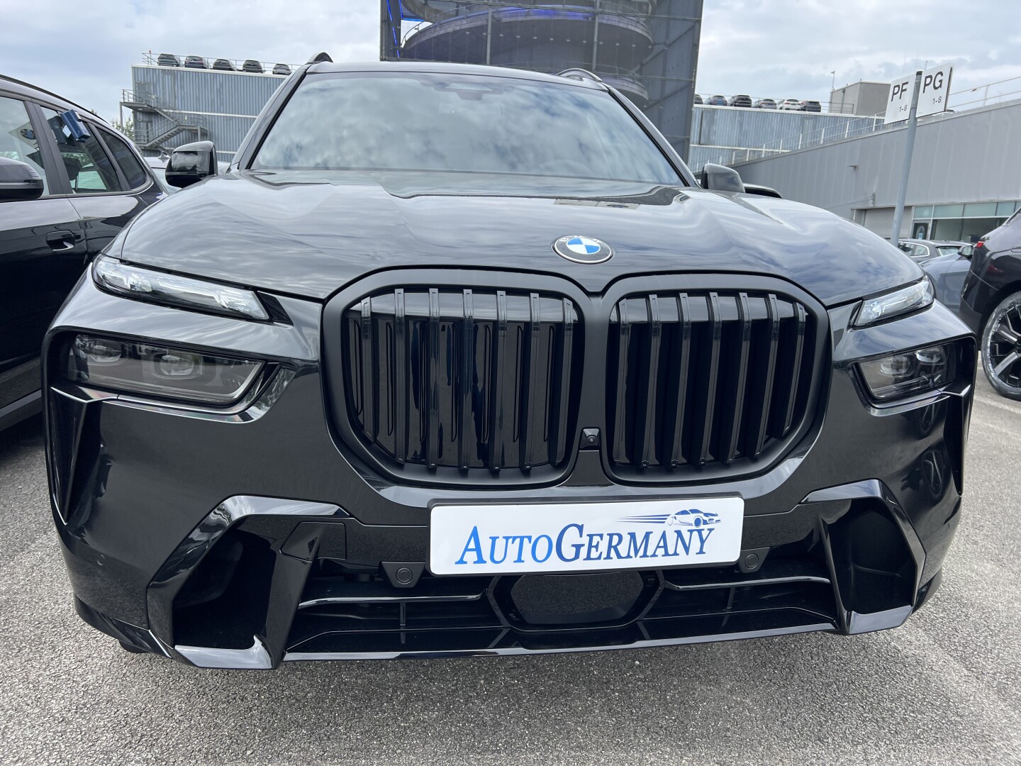 BMW X7 xDrive 40d M-Sport Pro Black-Paket Individual Из Германии (128178)