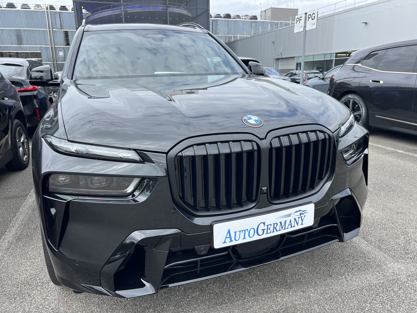 BMW X7 xDrive 40d M-Sport Pro Black-Paket Individual Из Германии (128179)
