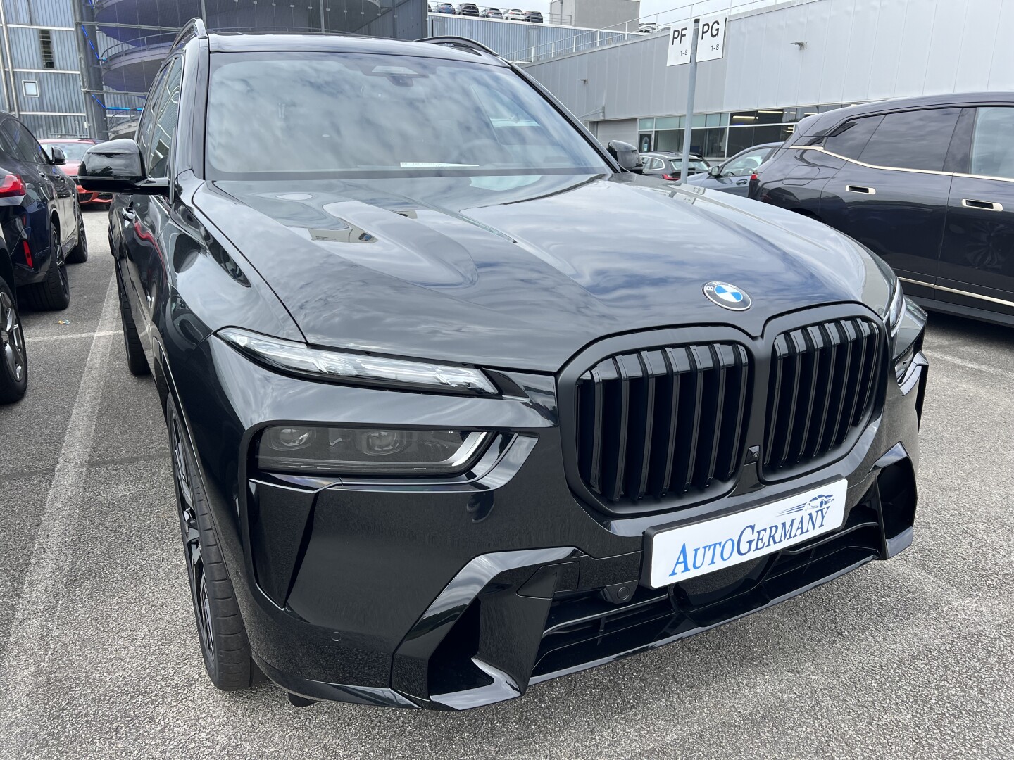 BMW X7 xDrive 40d M-Sport Pro Black-Paket Individual Из Германии (128139)