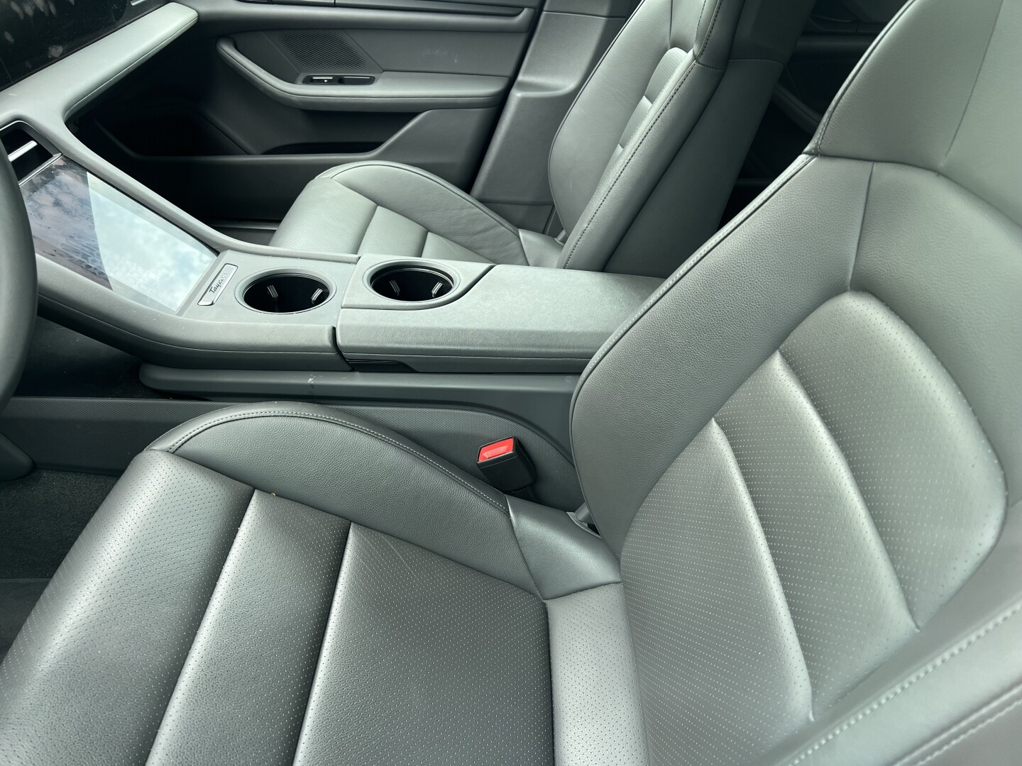 Porsche Taycan 4S LED-Matrix 598PS  З Німеччини (128260)