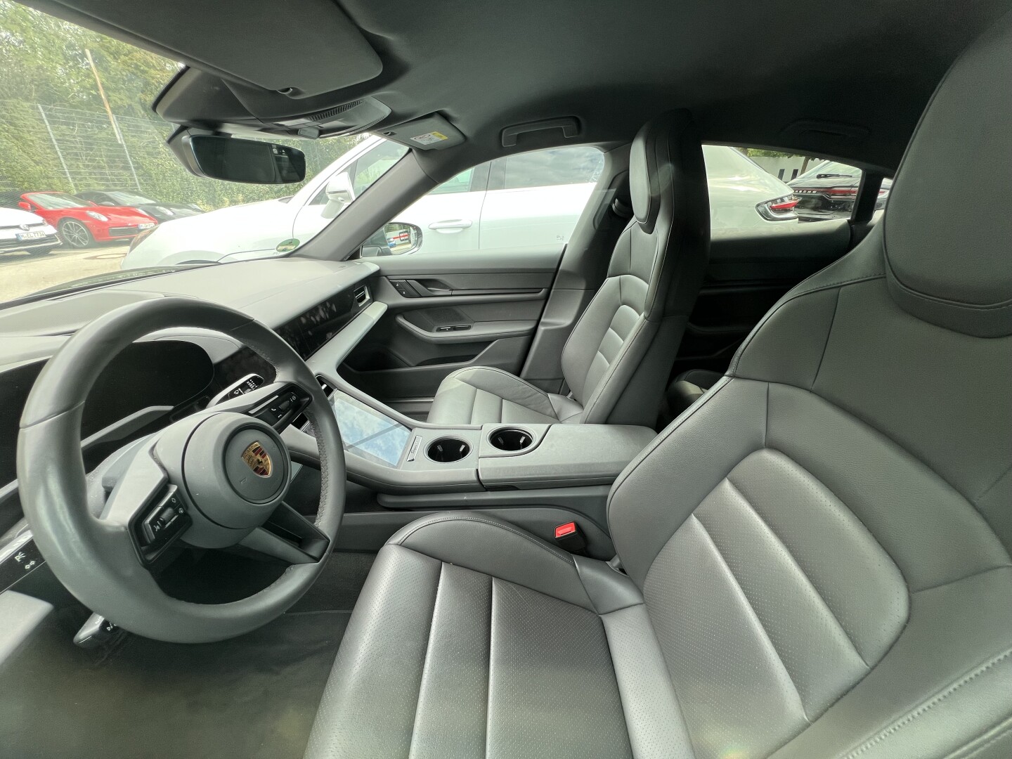 Porsche Taycan 4S LED-Matrix 598PS  З Німеччини (128256)