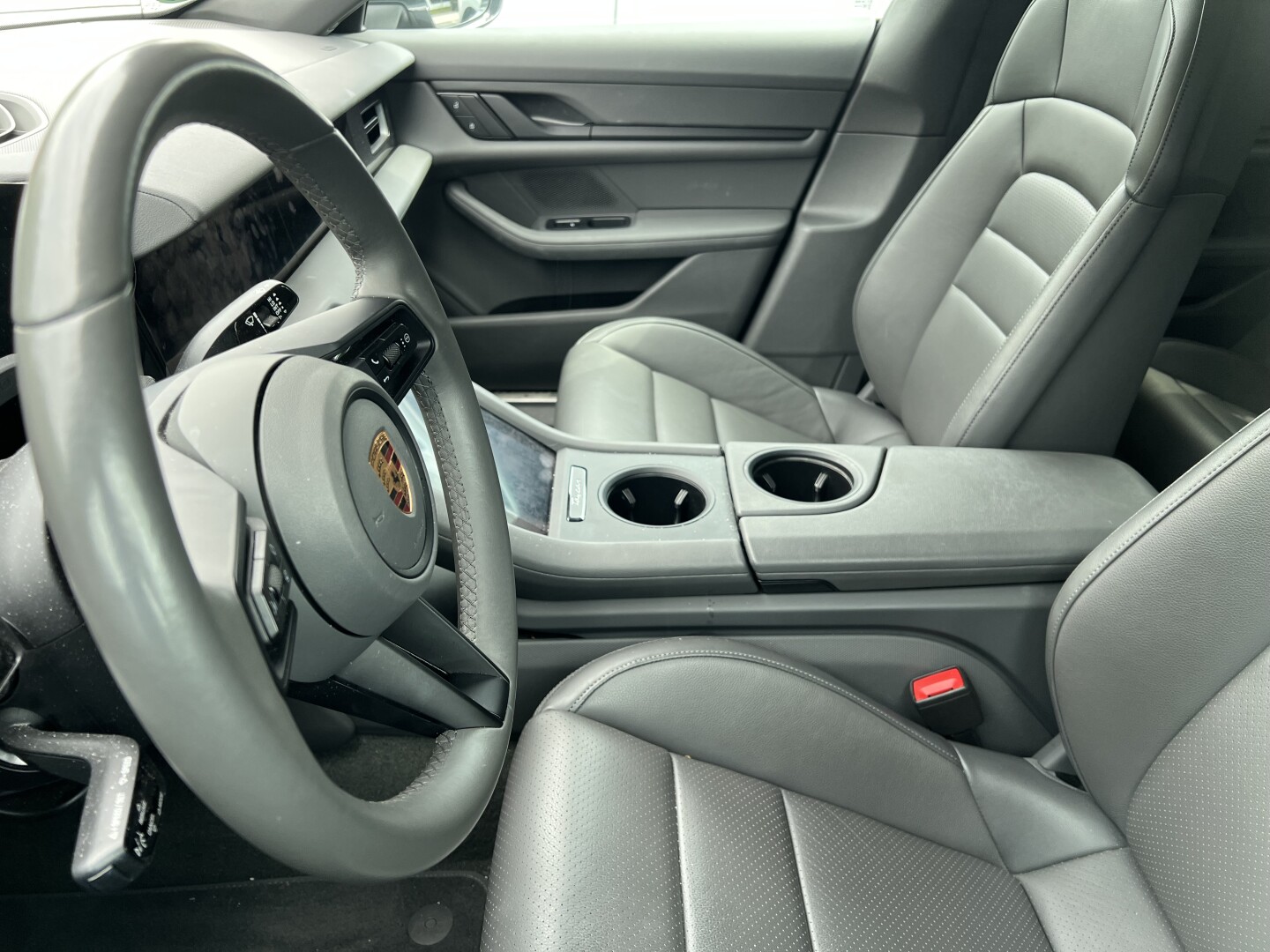 Porsche Taycan 4S LED-Matrix 598PS  З Німеччини (128259)