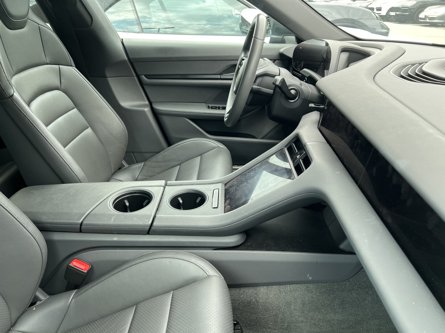 Porsche Taycan 4S LED-Matrix 598PS  З Німеччини (128248)
