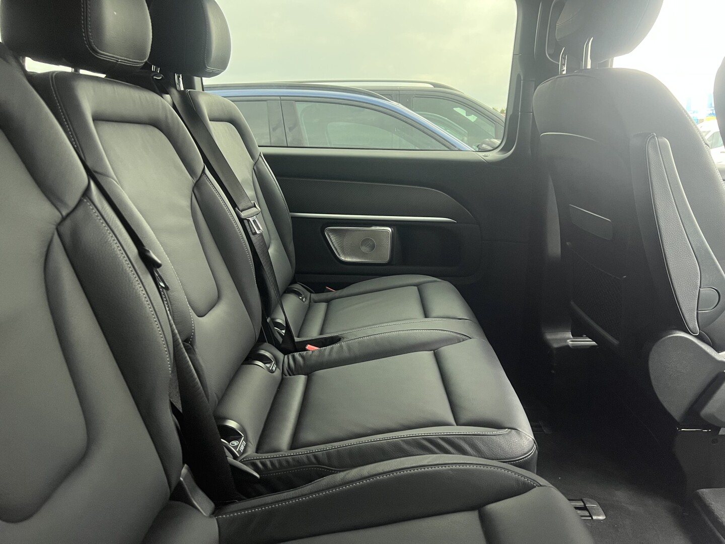 Mercedes-Benz V300d AMG 4-Matic Avantgarde Long 8-set З Німеччини (128306)