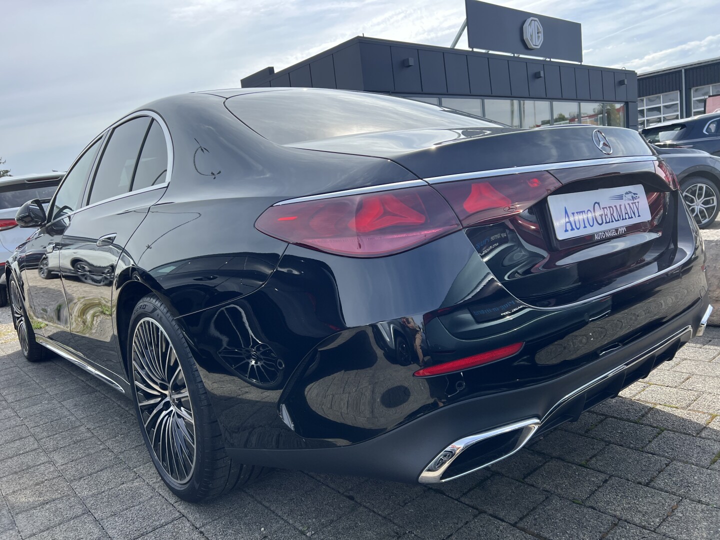 Mercedes-Benz E 220d AMG Premium-Paket З Німеччини (128414)