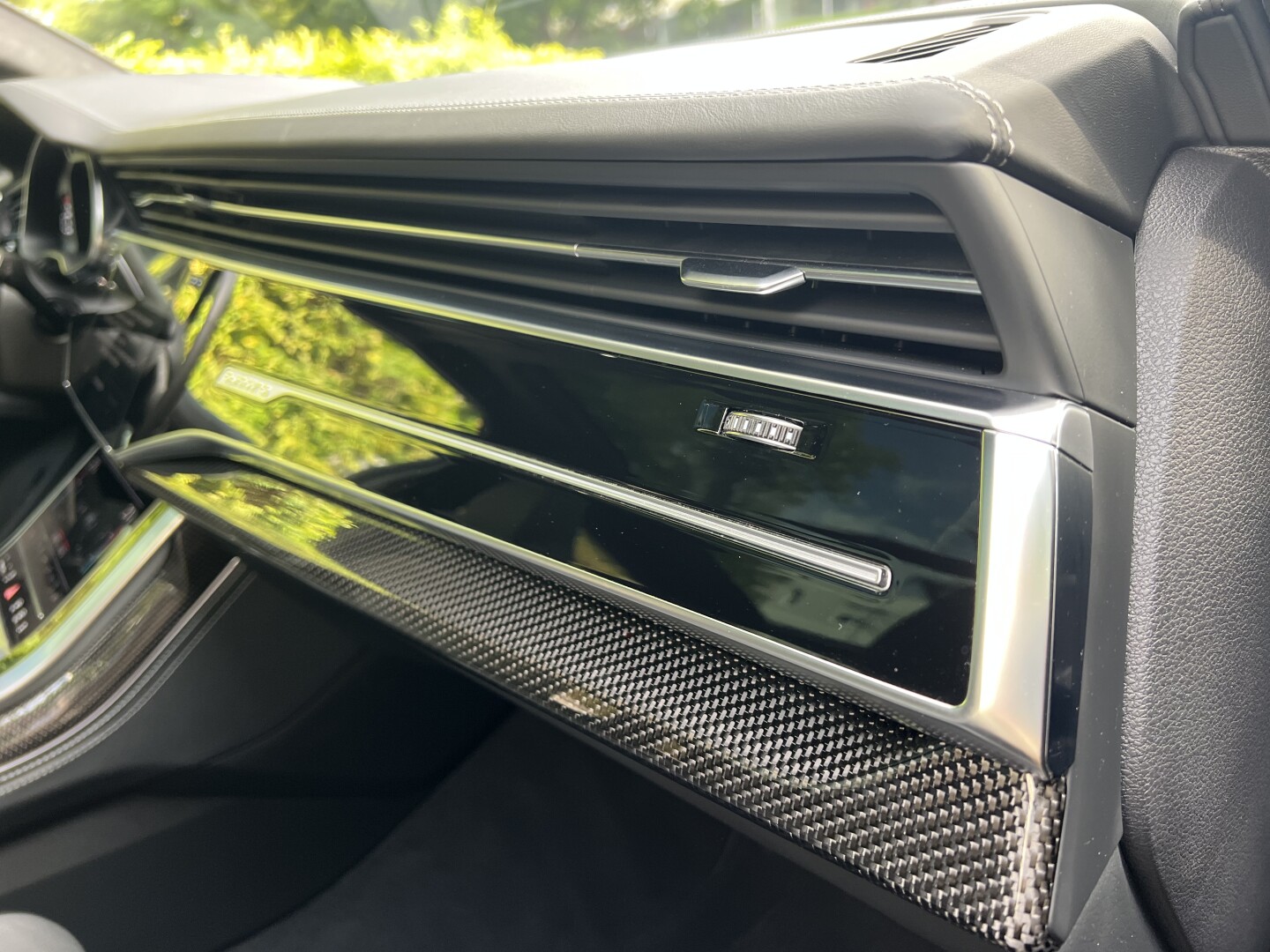Audi SQ7 4.0TDI Keramik Carbon Night-Vision Laser B&O 7-Set З Німеччини (128514)