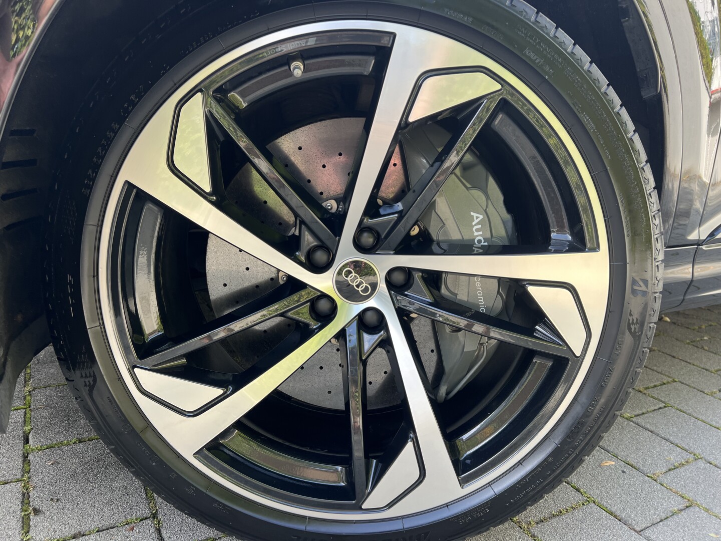 Audi SQ7 4.0TDI Keramik Carbon Night-Vision Laser B&O 7-Set З Німеччини (128533)