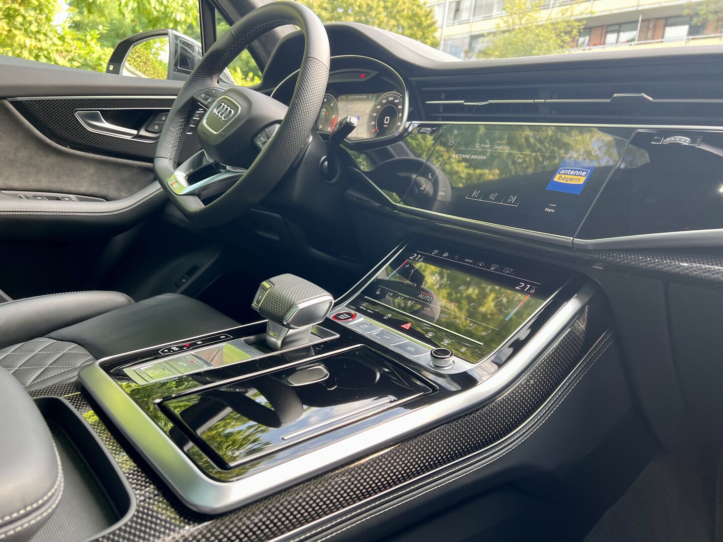 Audi SQ7 4.0TDI Keramik Carbon Night-Vision Laser B&O 7-Set З Німеччини (128512)