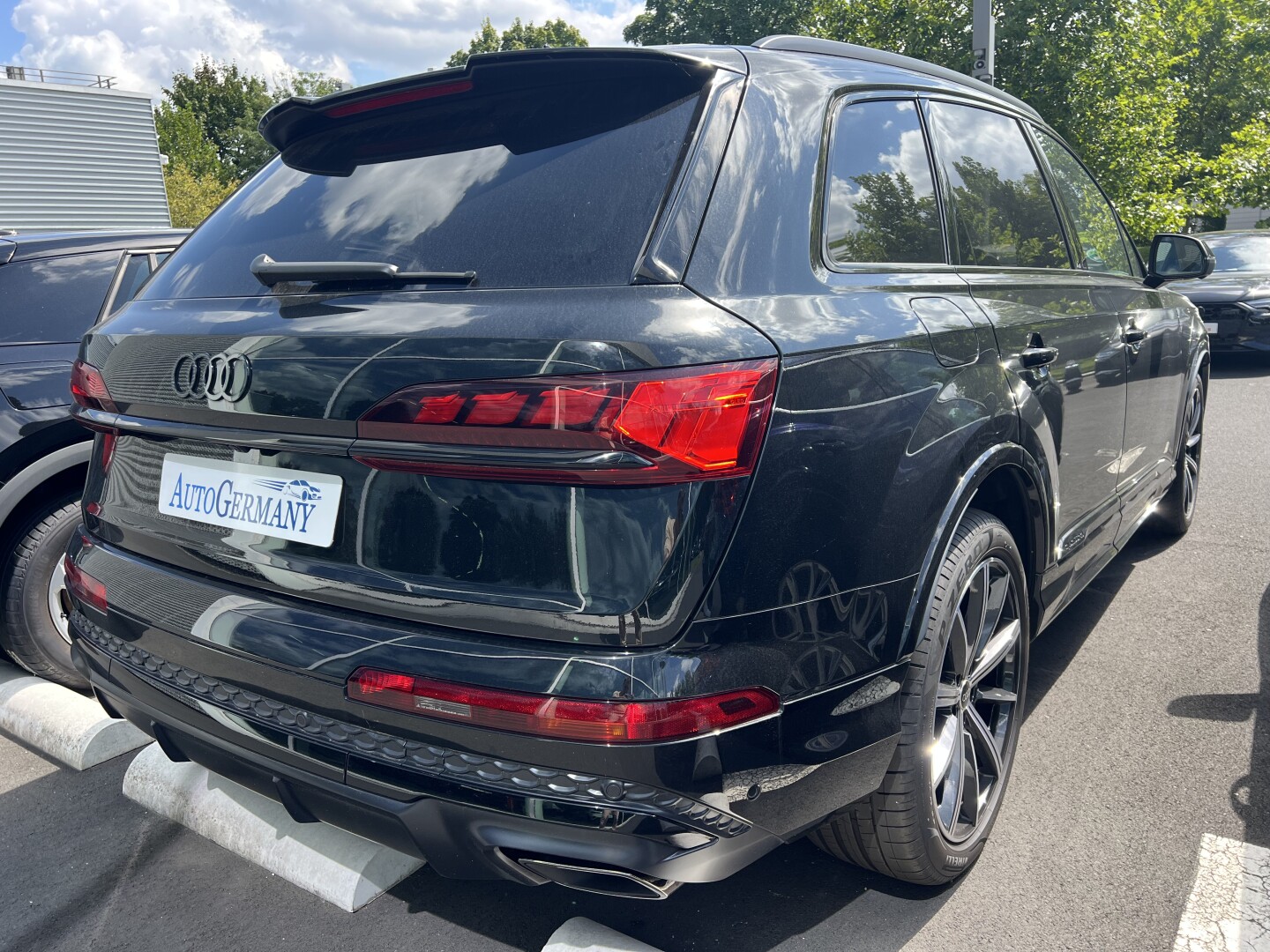 Audi Q7 50TDI 286PS S-Line Black-Paket Matrix  Из Германии (128662)