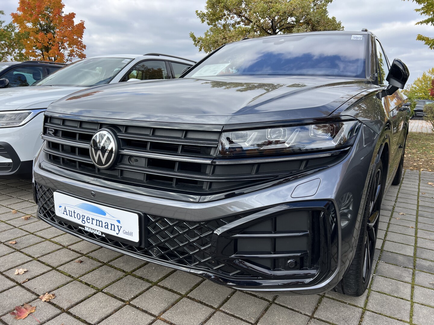 VW Touareg 3.0TDI 4Motion 286PS R-Line Black-Style З Німеччини (128817)