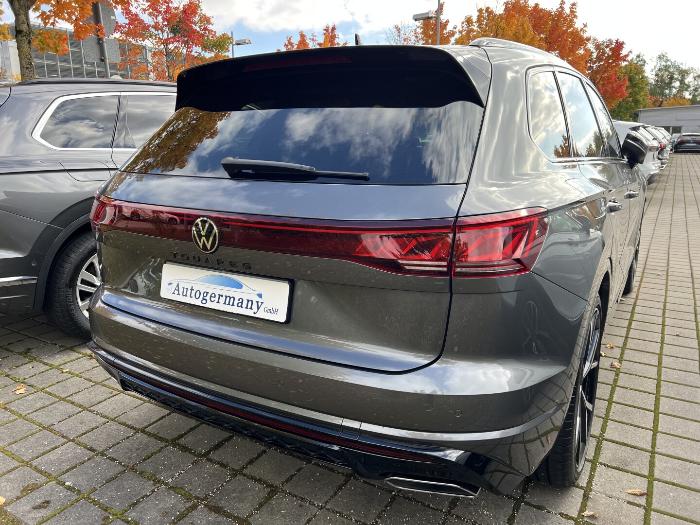 VW Touareg 3.0TDI 4Motion 286PS R-Line Black-Style З Німеччини (128801)