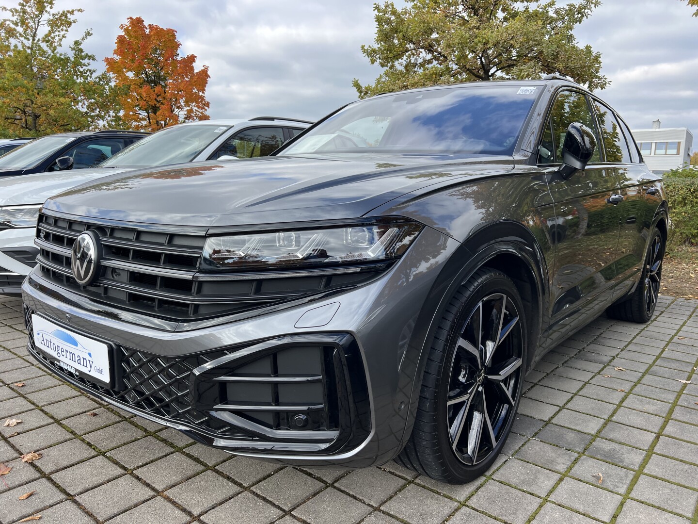 VW Touareg 3.0TDI 4Motion 286PS R-Line Black-Style З Німеччини (128816)