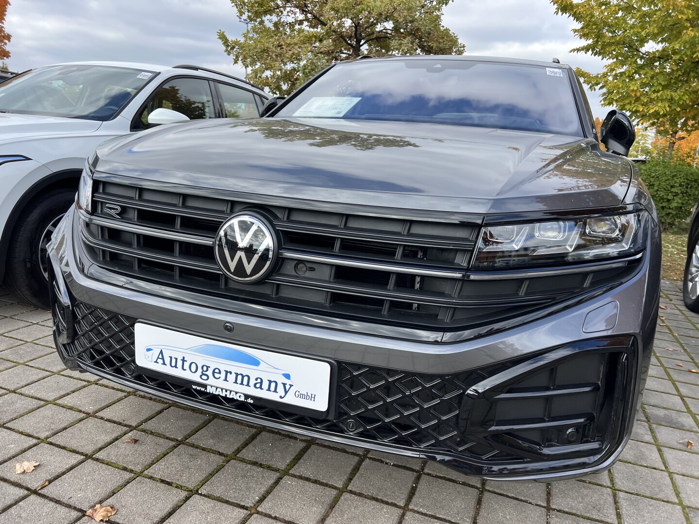 VW Touareg 3.0TDI 4Motion 286PS R-Line Black-Style З Німеччини (128815)