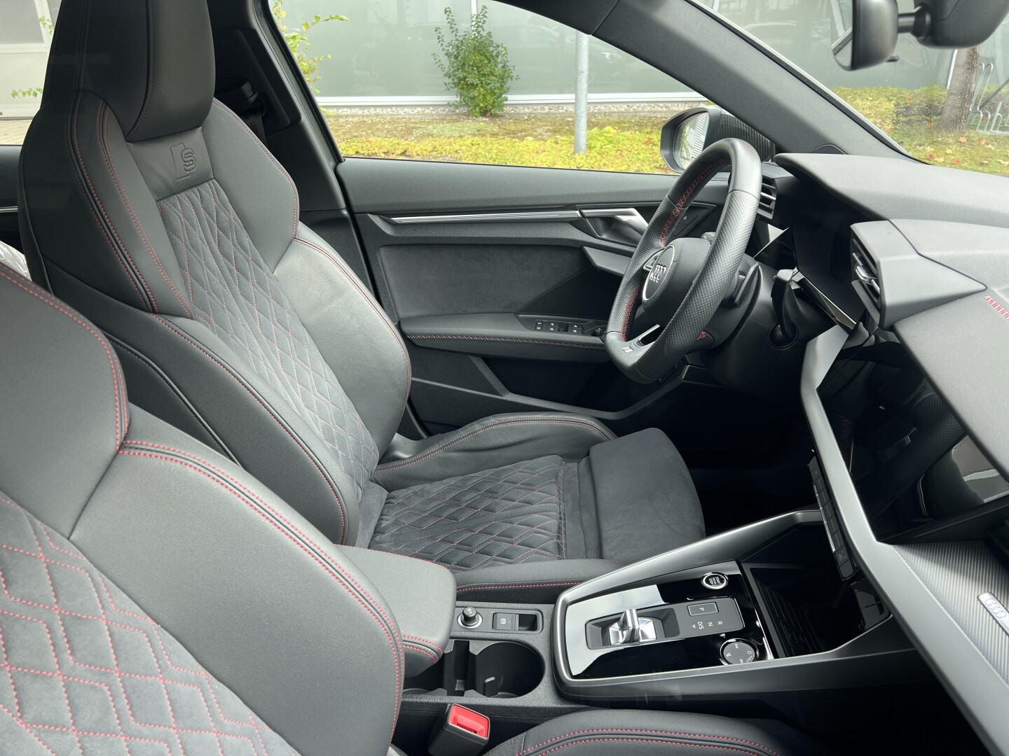 Audi A3 Sportback 45TFSIe 272PS S-Line Exclusive З Німеччини (128861)