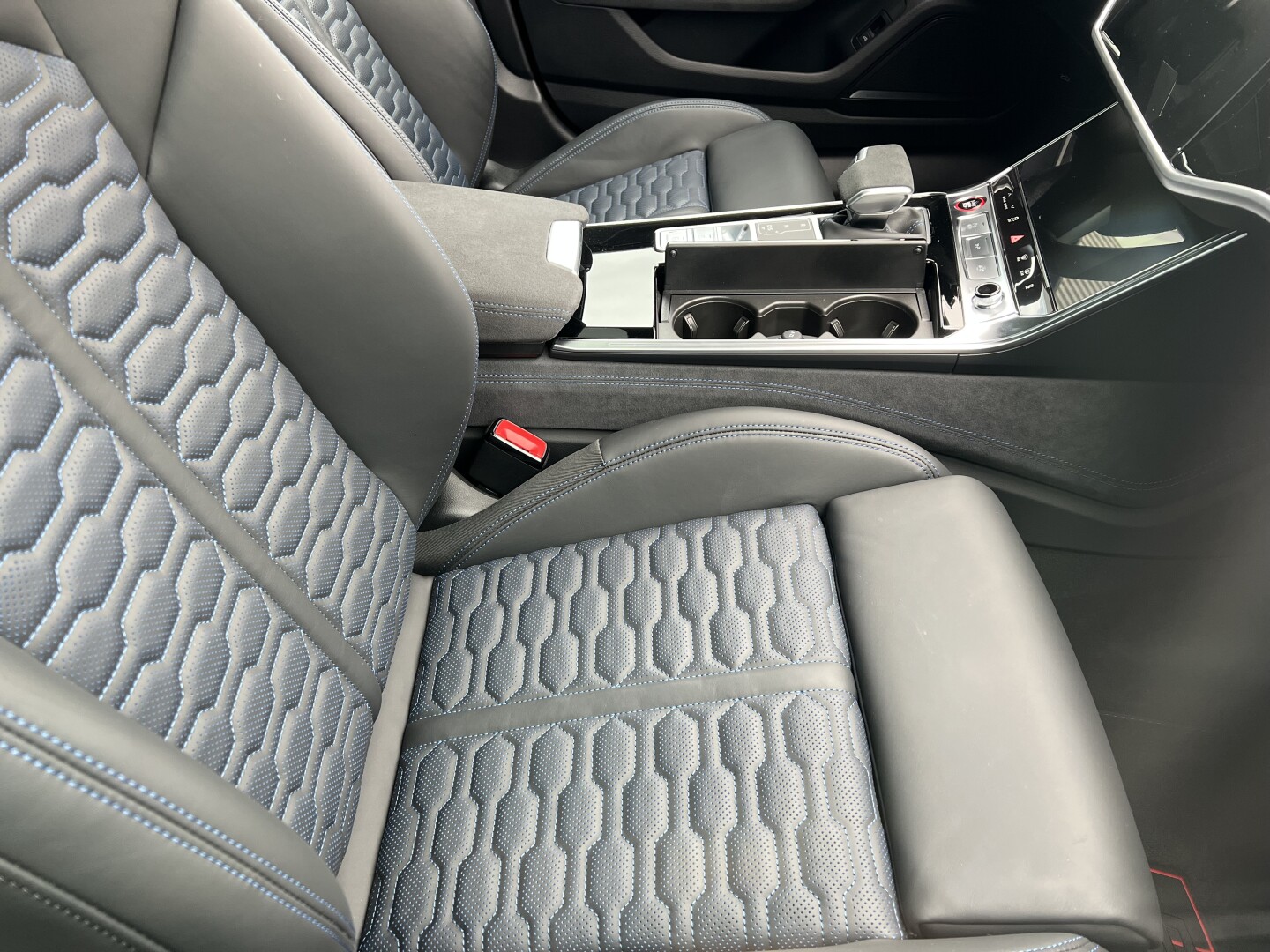 Audi RS6 Avant 4.0TFSI 629PS Performance Black-Paket З Німеччини (128957)