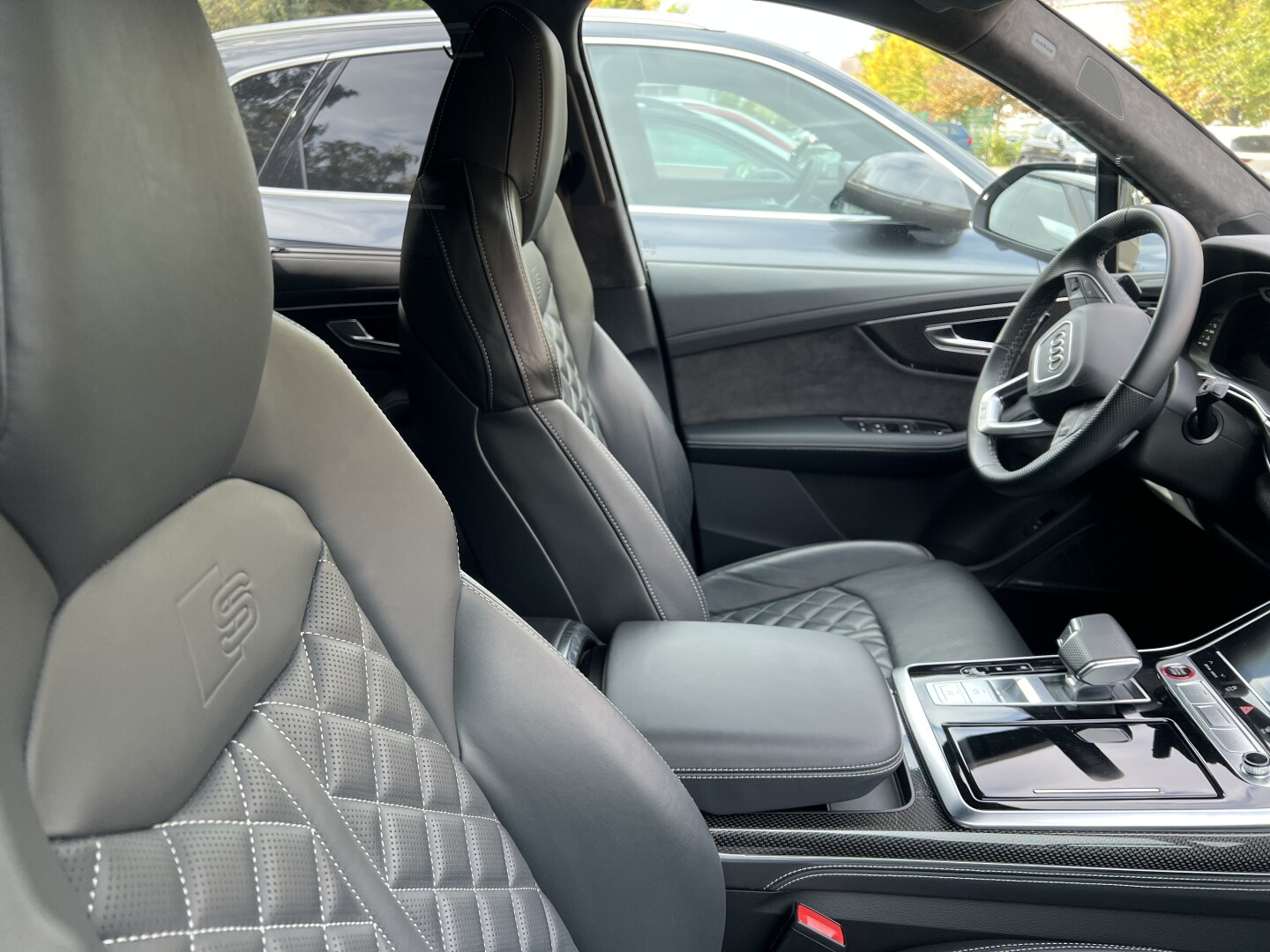 Audi SQ7 4.0TFSI 507PS Black-Paket Individual Keramik Aus Deutschland (129049)