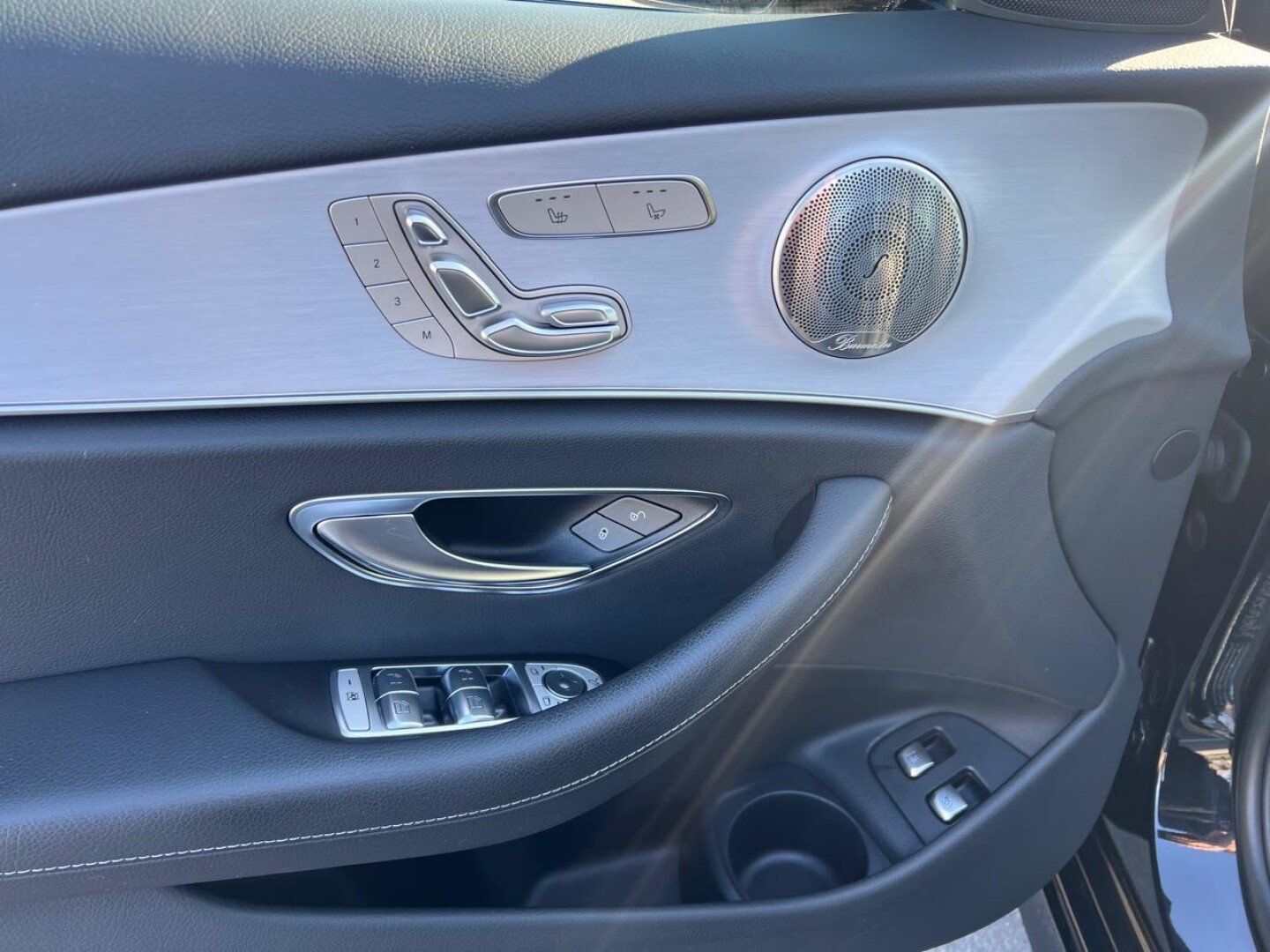 Mercedes-Benz E300de 4Matic 306PS AMG Hybrid З Німеччини (129105)