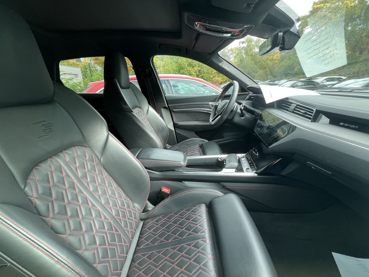 Audi Q8 e-tron 55 Quattro S-Line Black-Paket З Німеччини (129137)