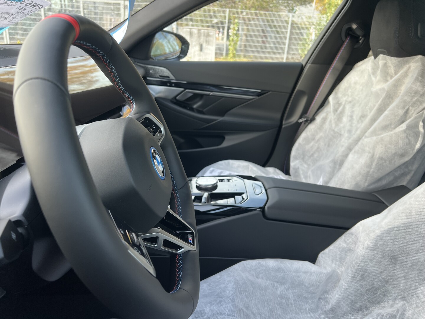 BMW i5 M60 xDrive M-Sport Pro Black-Paket 601PS З Німеччини (129180)