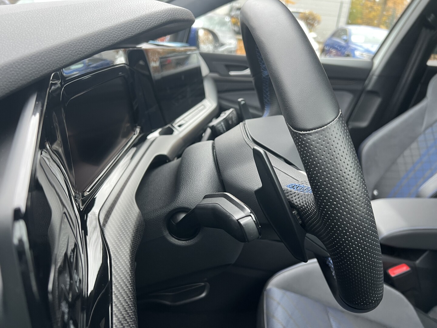 VW Golf 8 R 4Motion DSG Exklusive-Paket Akrapovic З Німеччини (129209)