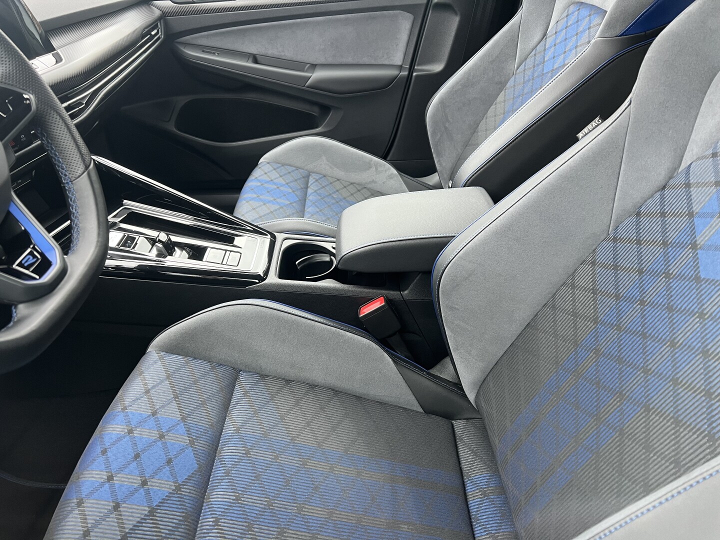 VW Golf 8 R 4Motion DSG Exklusive-Paket Akrapovic З Німеччини (129211)