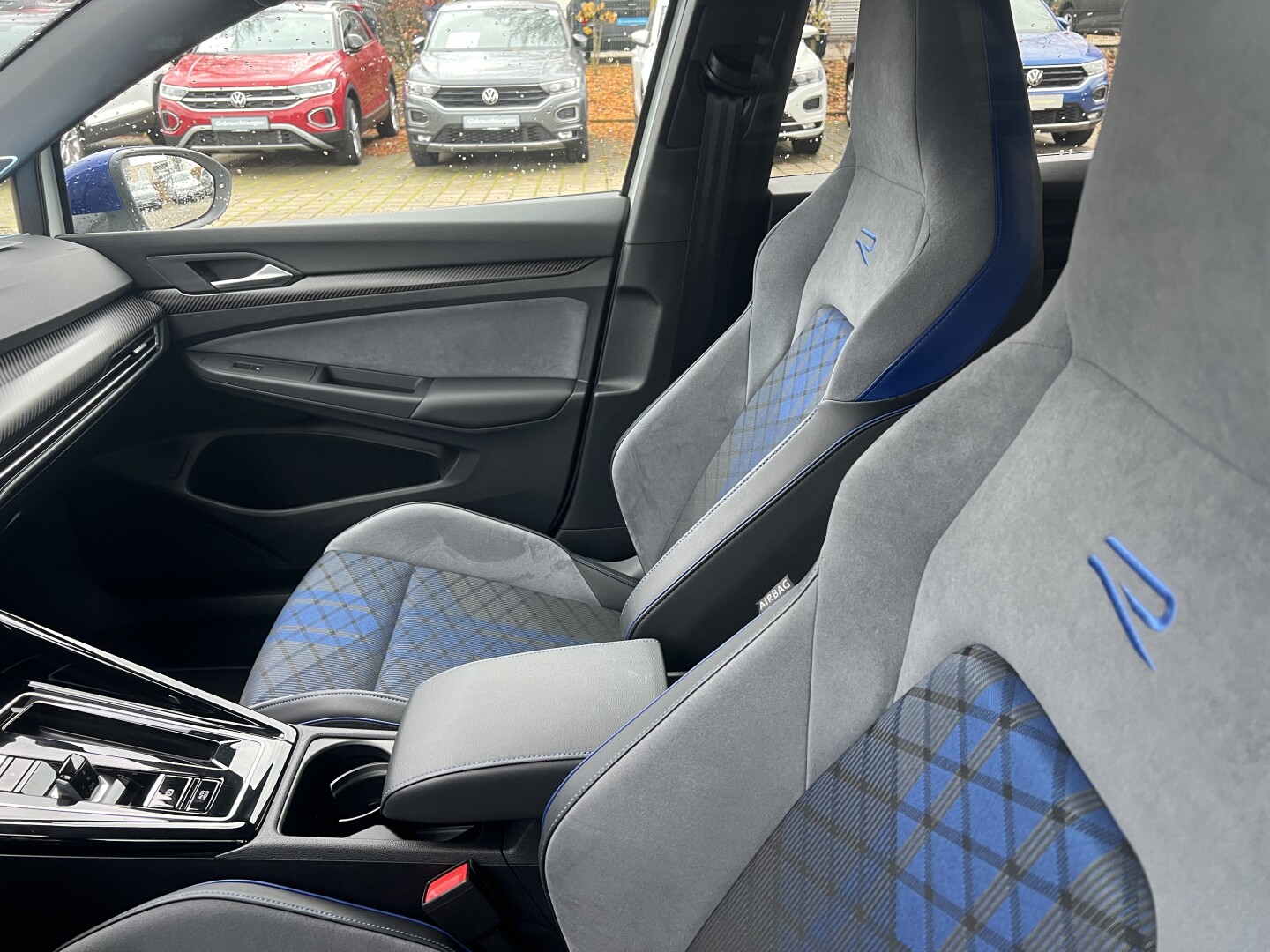 VW Golf 8 R 4Motion DSG Exklusive-Paket Akrapovic З Німеччини (129212)