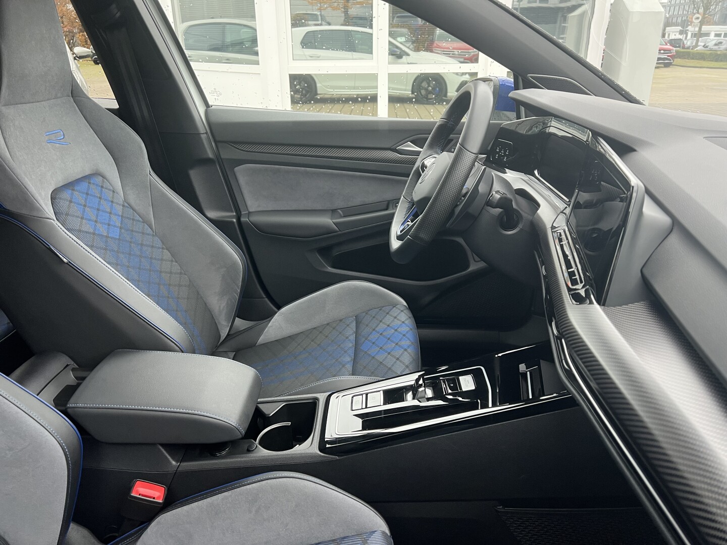 VW Golf 8 R 4Motion DSG Exklusive-Paket Akrapovic З Німеччини (129197)