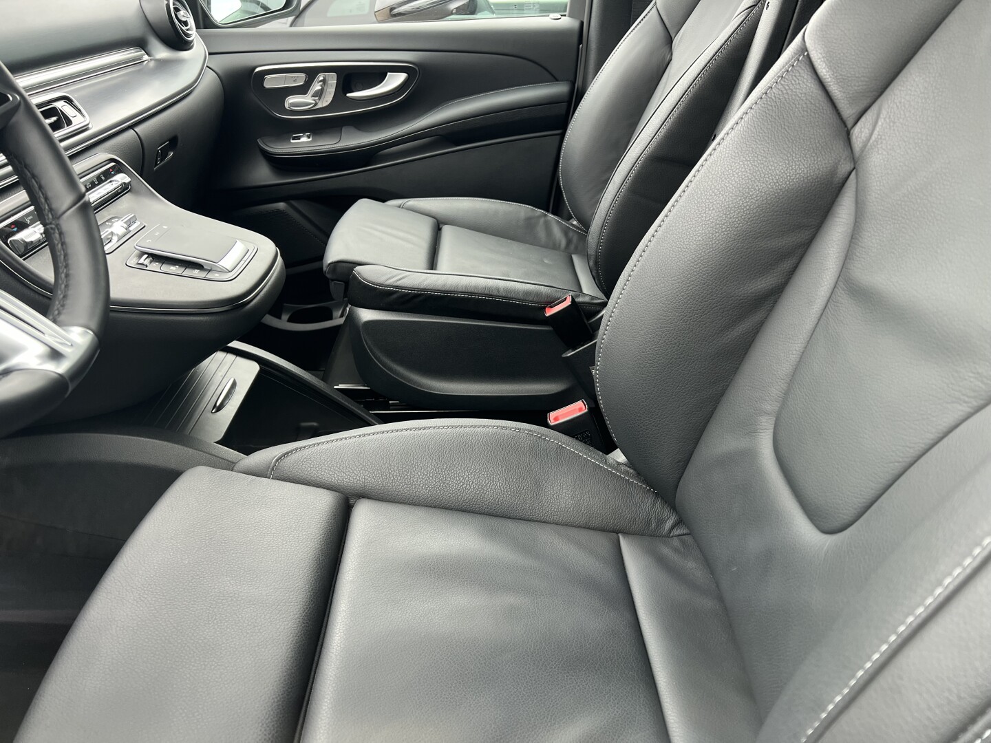 Mercedes-Benz V300d AMG 4Matic Avantgarde Long З Німеччини (129224)