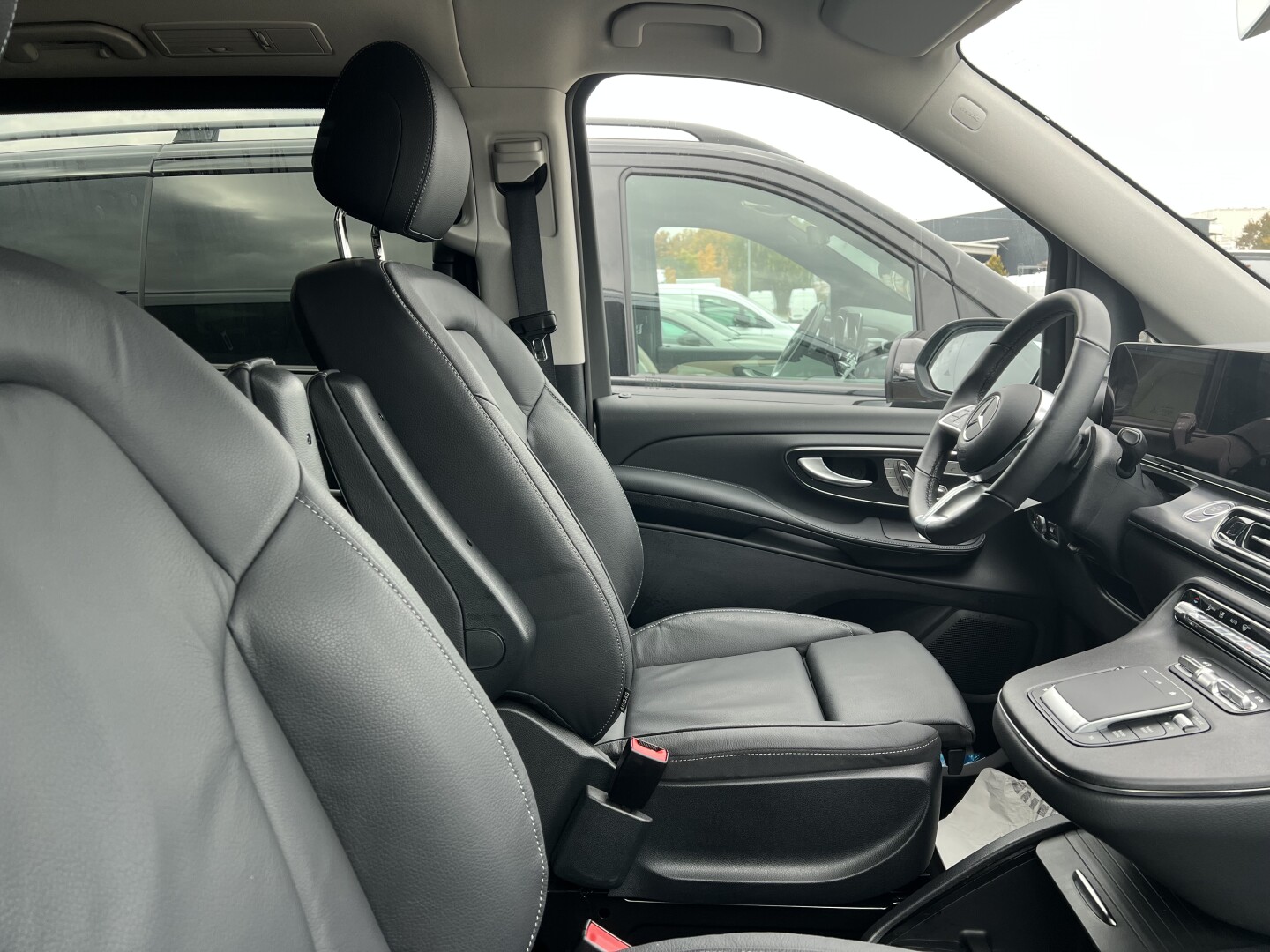 Mercedes-Benz V300d AMG 4Matic Avantgarde Long З Німеччини (129233)