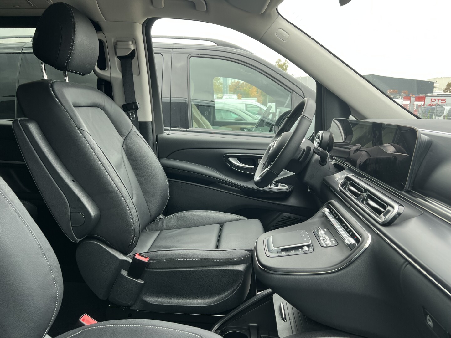 Mercedes-Benz V300d AMG 4Matic Avantgarde Long З Німеччини (129235)