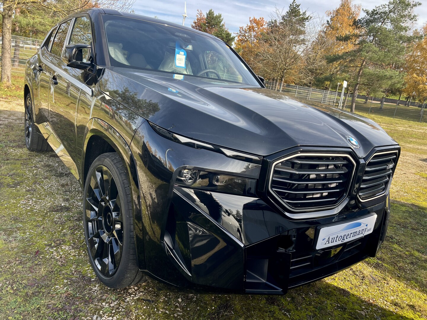 BMW XM 4.4 Hybrid 653PS Individual Black-Paket Из Германии (129295)