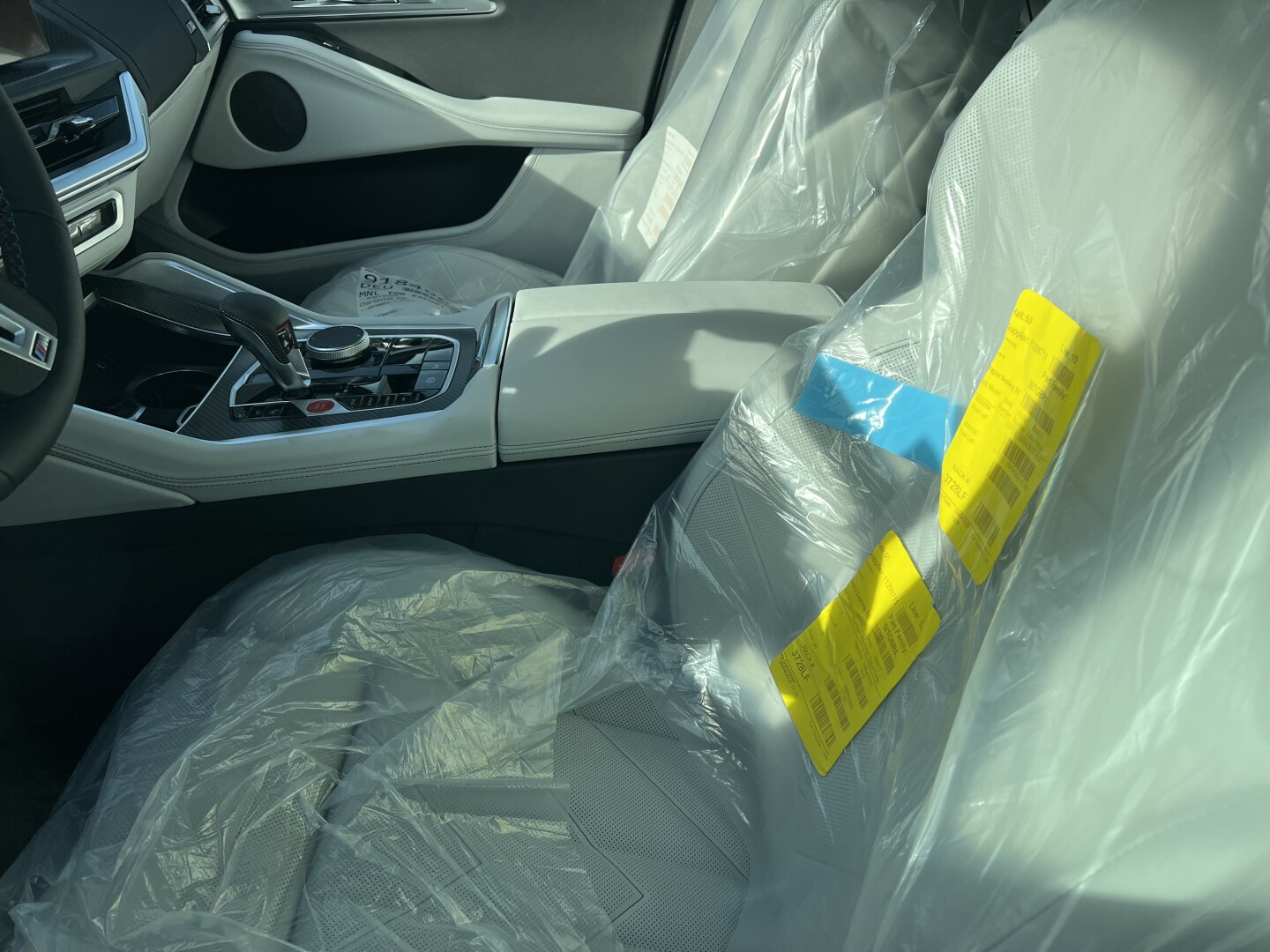 BMW XM 4.4 Hybrid 653PS Individual Black-Paket Из Германии (129289)