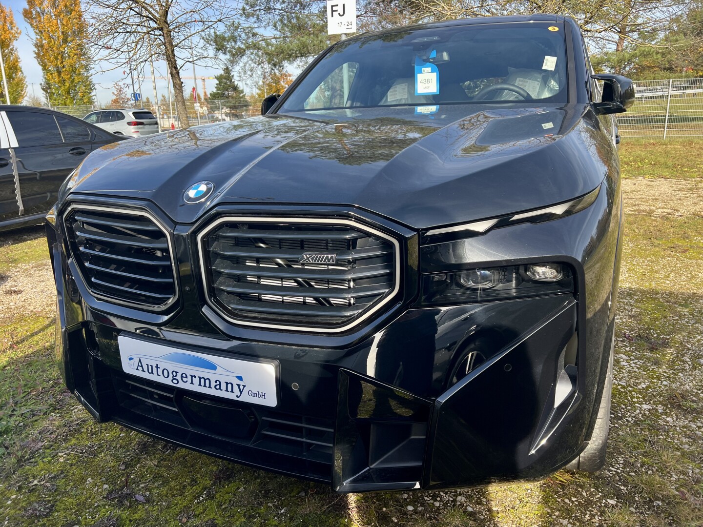 BMW XM 4.4 Hybrid 653PS Individual Black-Paket Из Германии (129298)