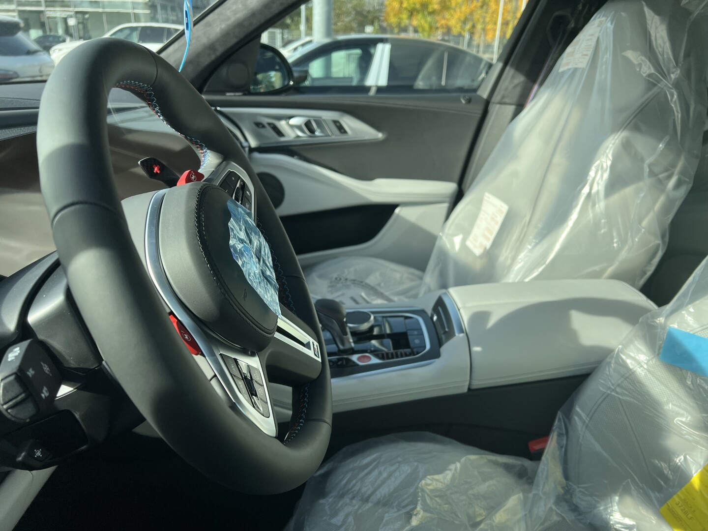 BMW XM 4.4 Hybrid 653PS Individual Black-Paket Из Германии (129287)