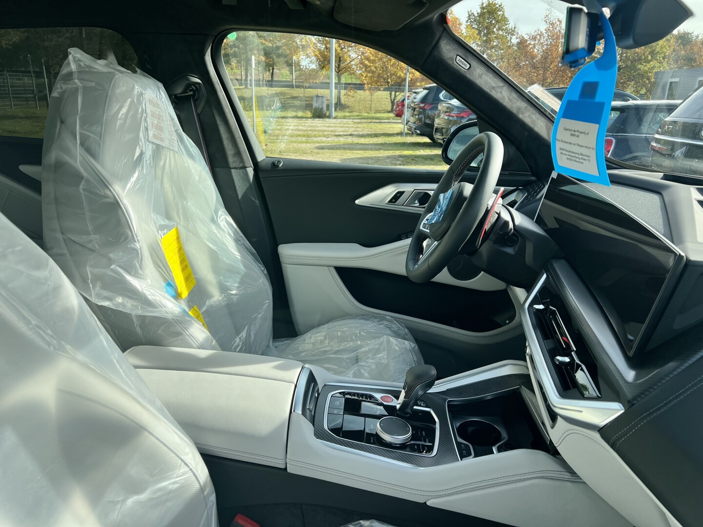 BMW XM 4.4 Hybrid 653PS Individual Black-Paket Из Германии (129270)