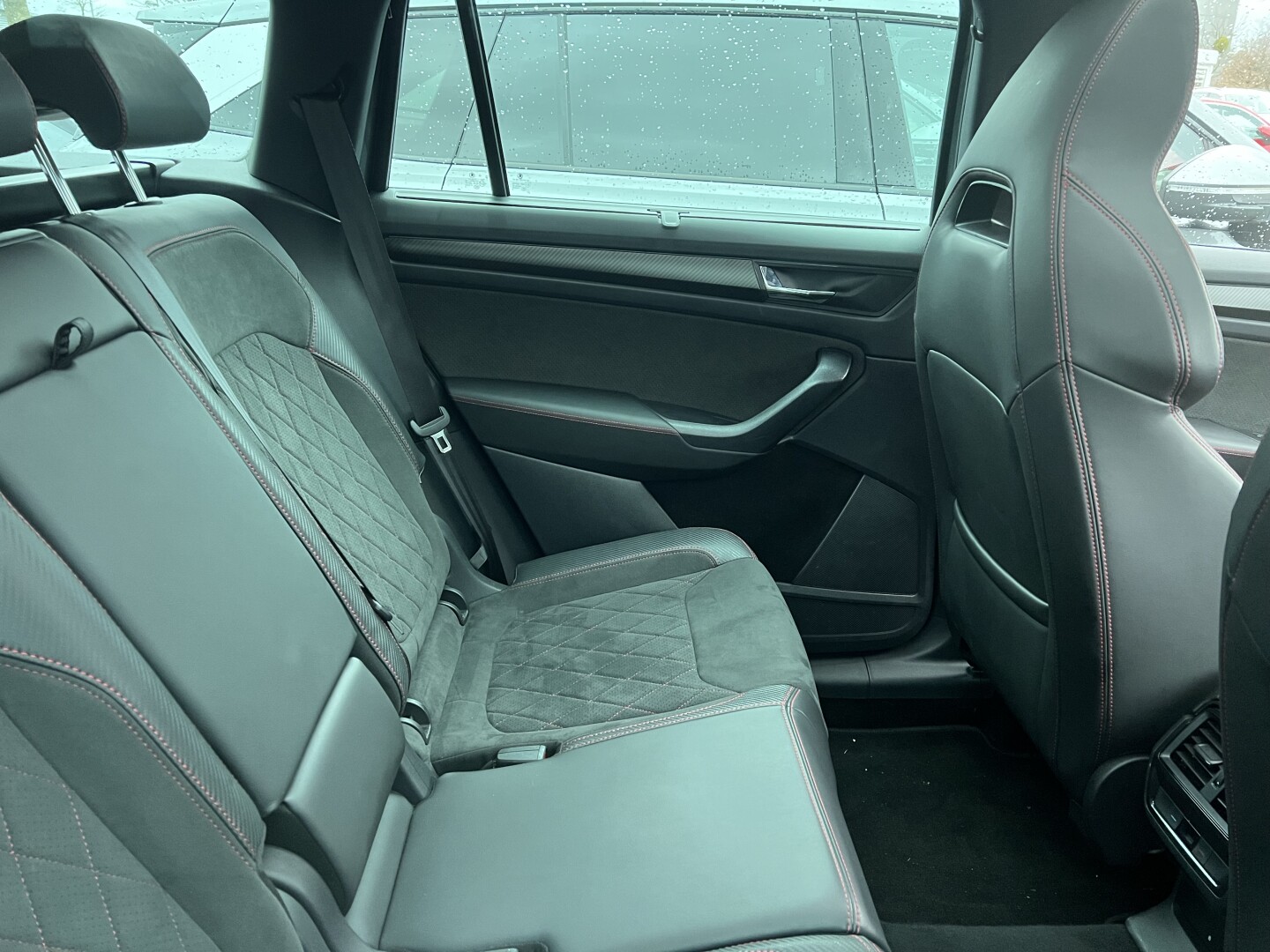 Skoda Kodiaq RS 2.0TSI 4x4 DSG 245PS Black Matrix Из Германии (129311)