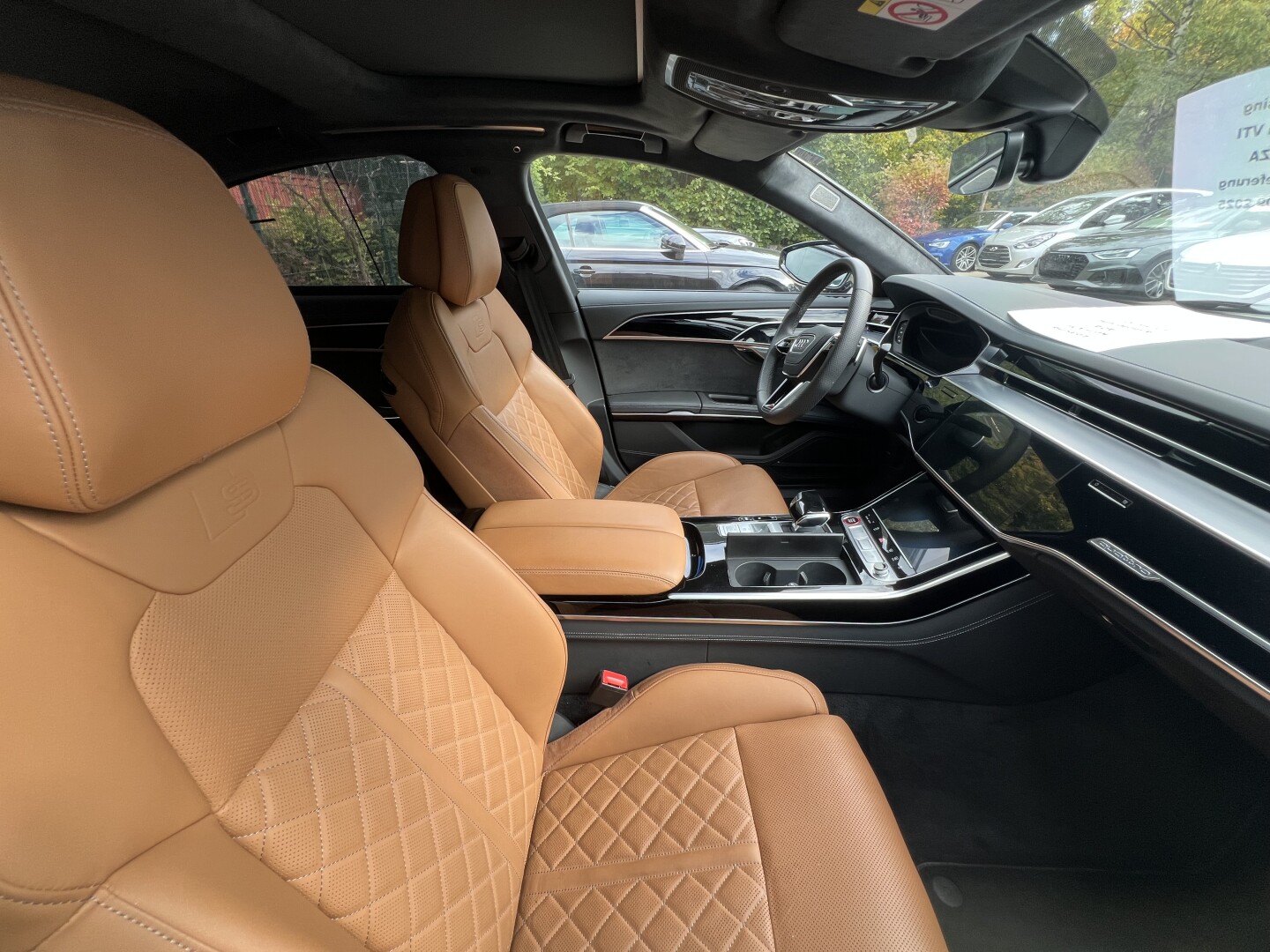 Audi S8 4.0TFSI 571PS Quattro Matrix Black-Paket Из Германии (129374)