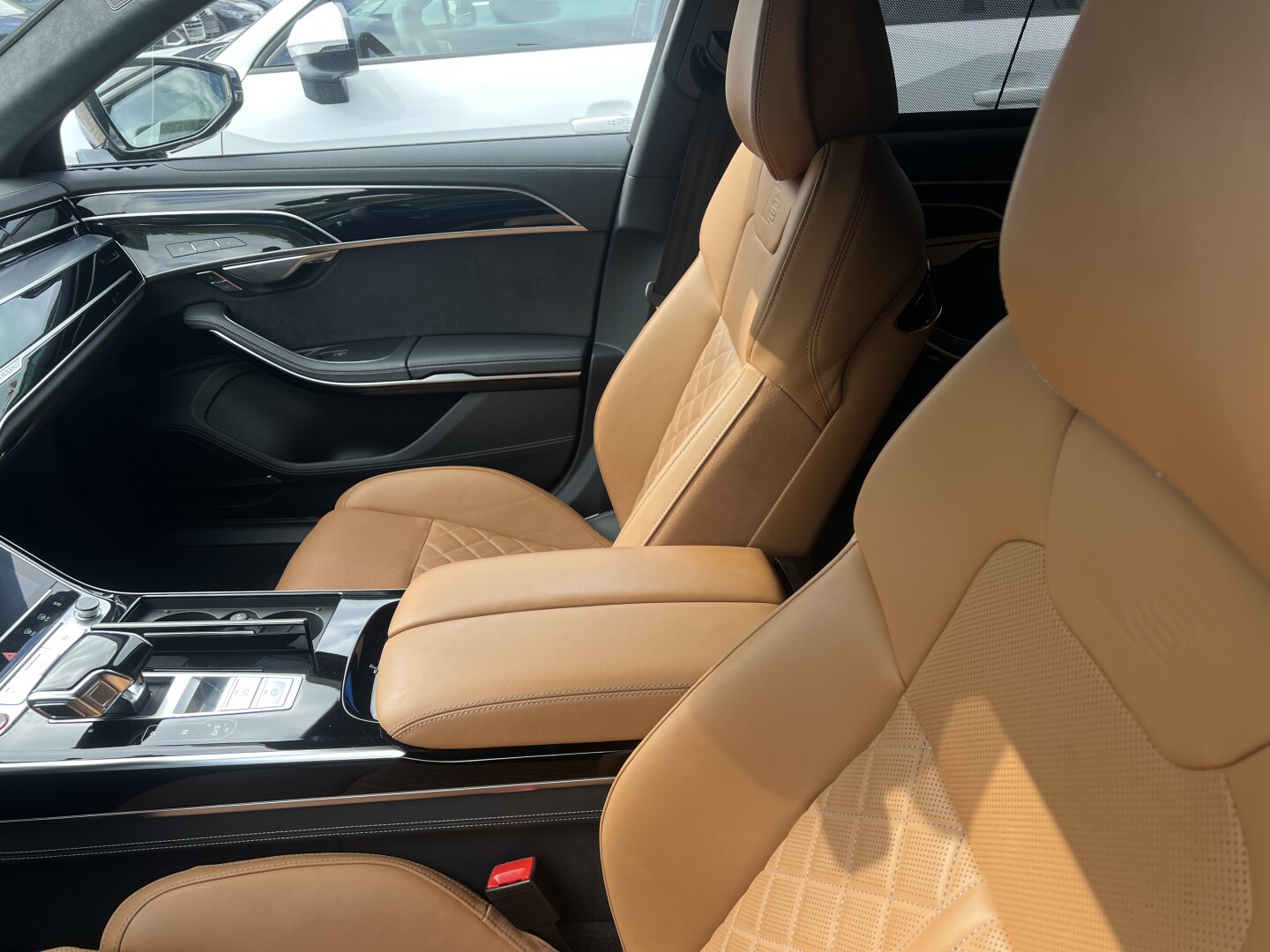 Audi S8 4.0TFSI 571PS Quattro Matrix Black-Paket Из Германии (129388)