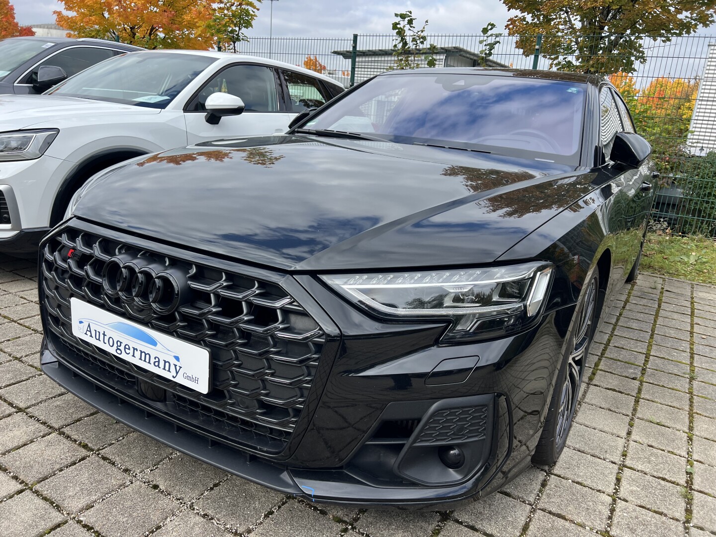 Audi S8 4.0TFSI 571PS Quattro Matrix Black-Paket Из Германии (129372)