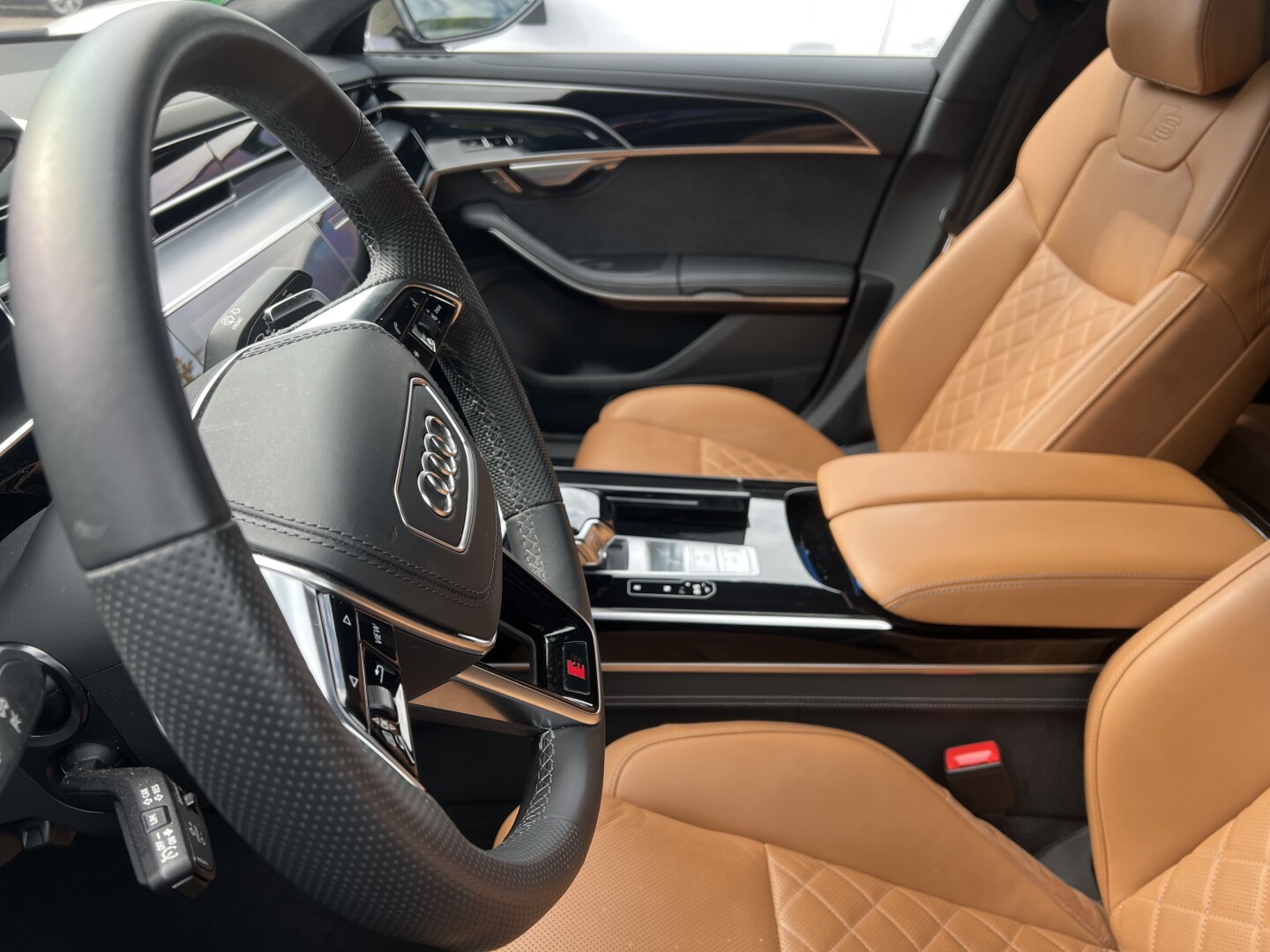 Audi S8 4.0TFSI 571PS Quattro Matrix Black-Paket Из Германии (129385)