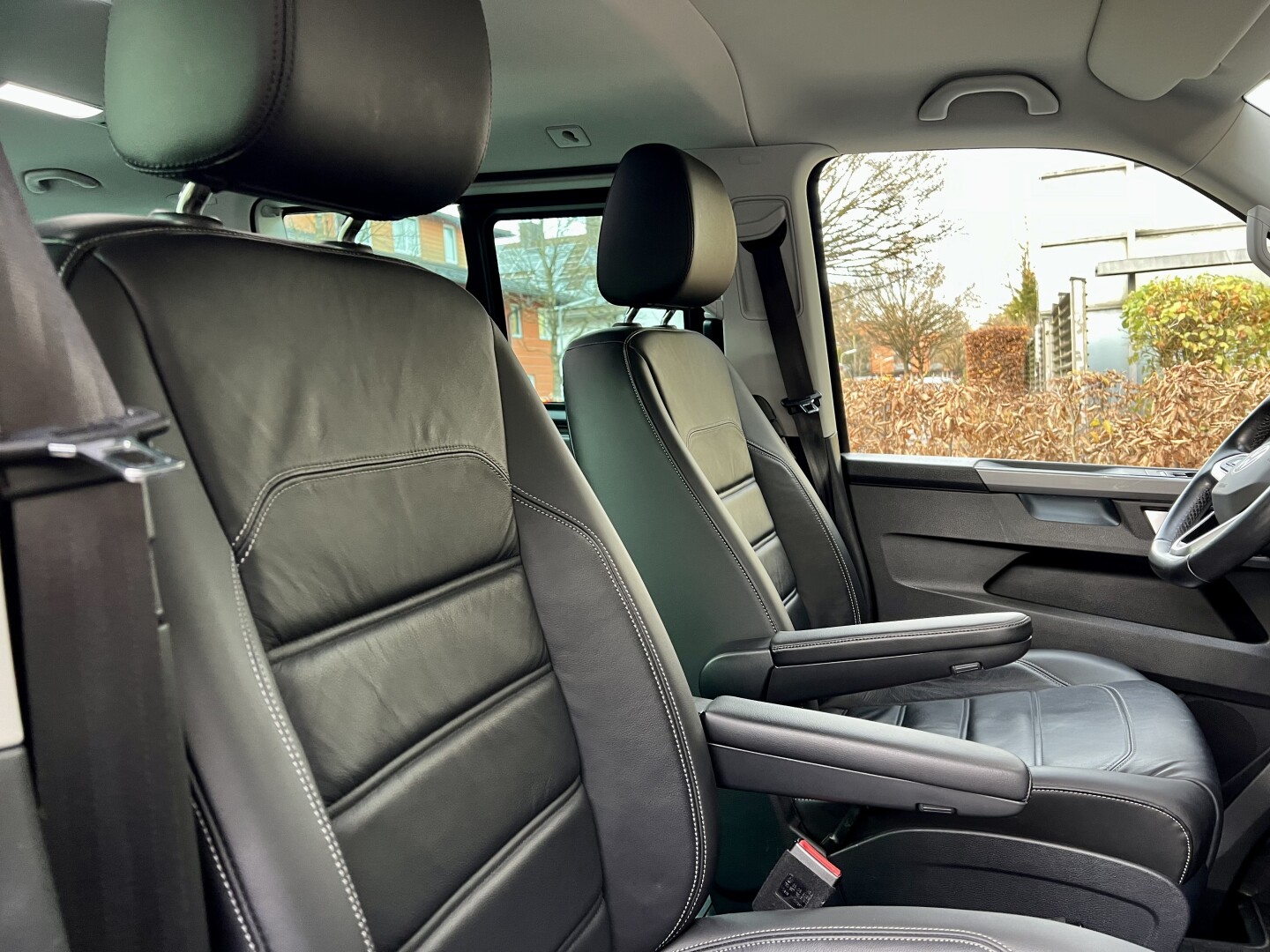 VW T6.1 Multivan 2.0TDI 204PS 4Motion DSG Highline LED Из Германии (129436)