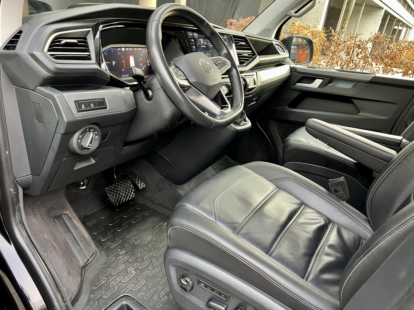 VW T6.1 Multivan 2.0TDI 204PS 4Motion DSG Highline LED Из Германии (129441)