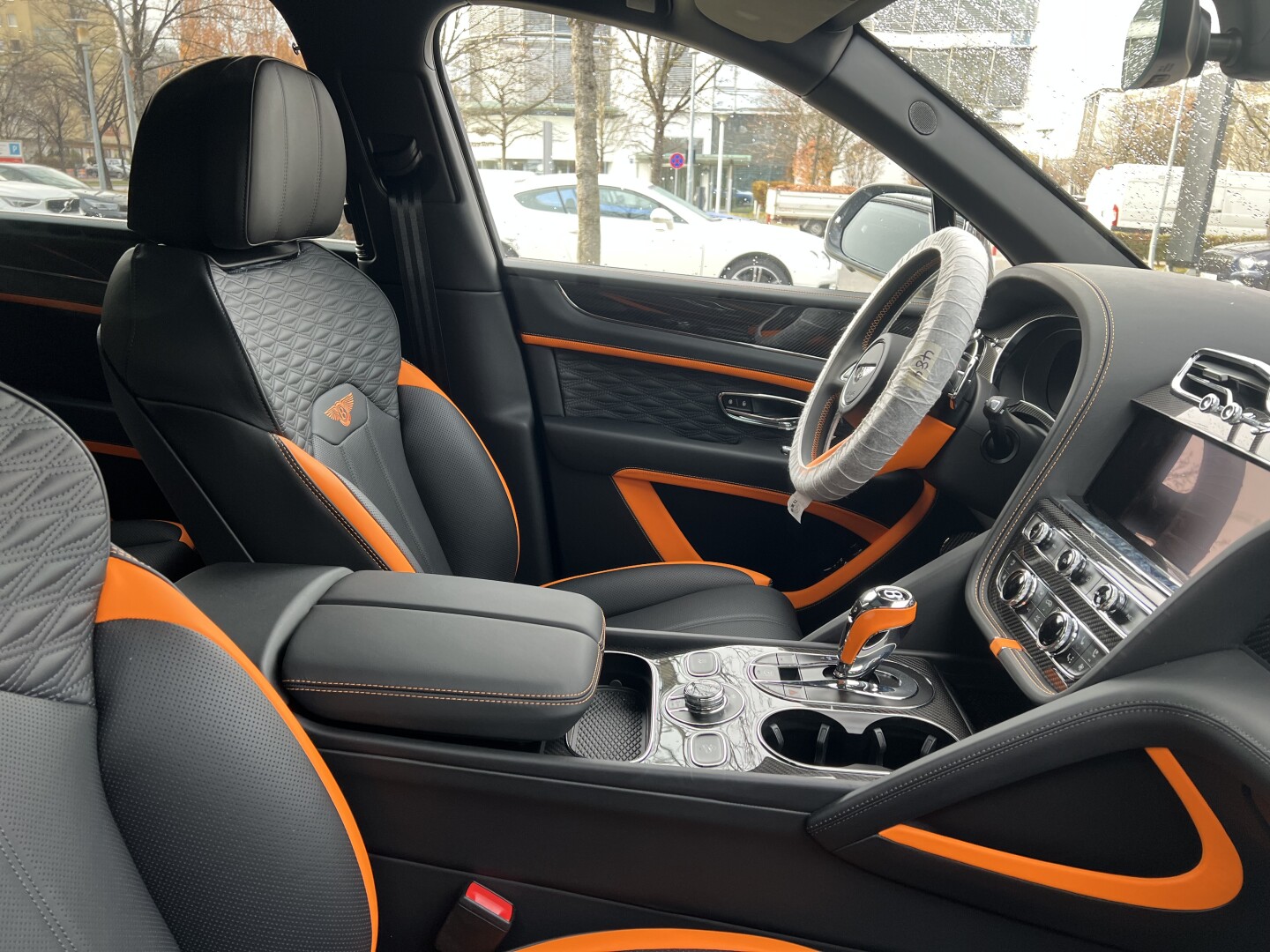 Bentley Bentayga Speed 650PS Black-Orange Paket Из Германии (129484)