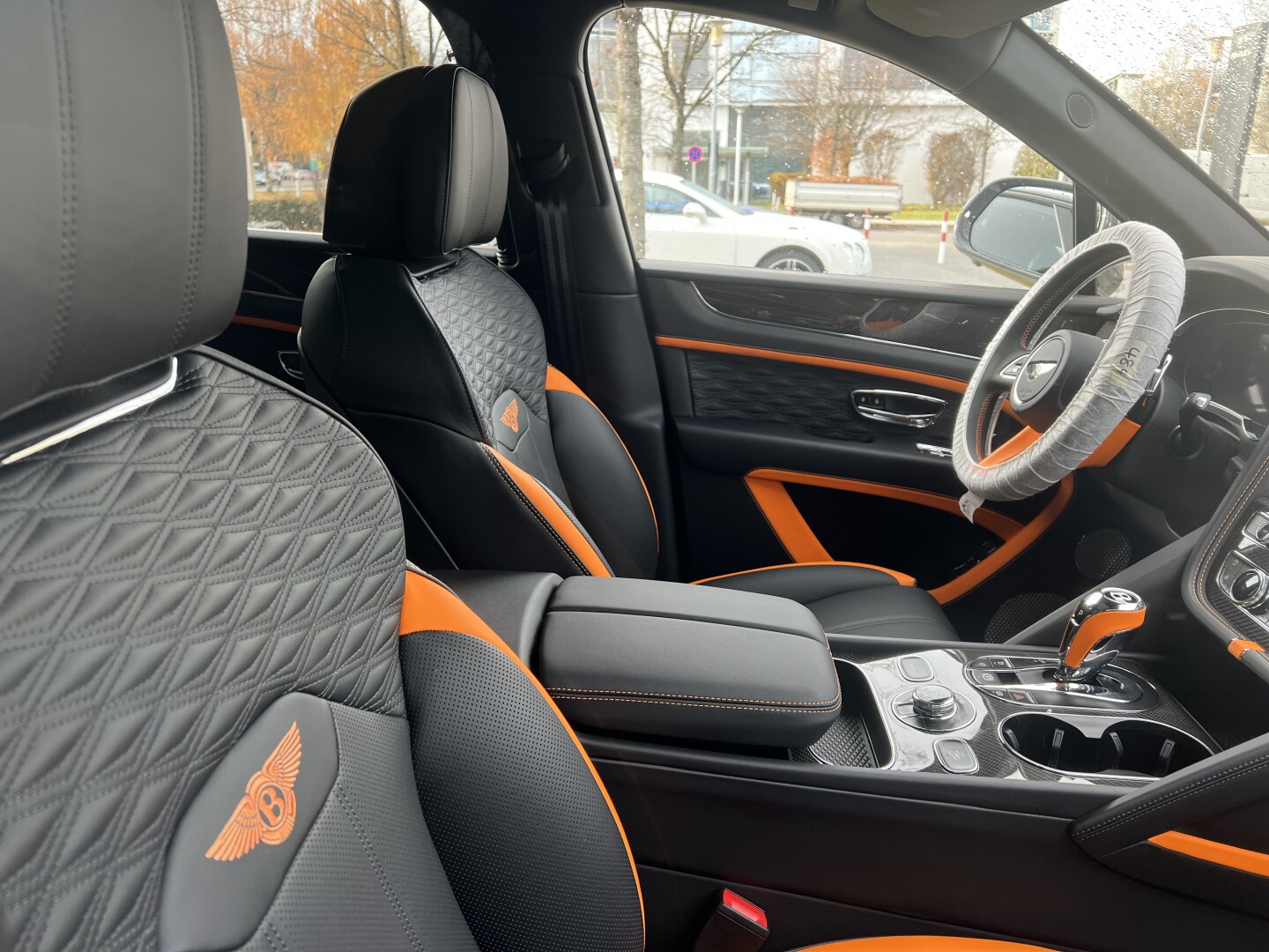 Bentley Bentayga Speed 650PS Black-Orange Paket Из Германии (129483)